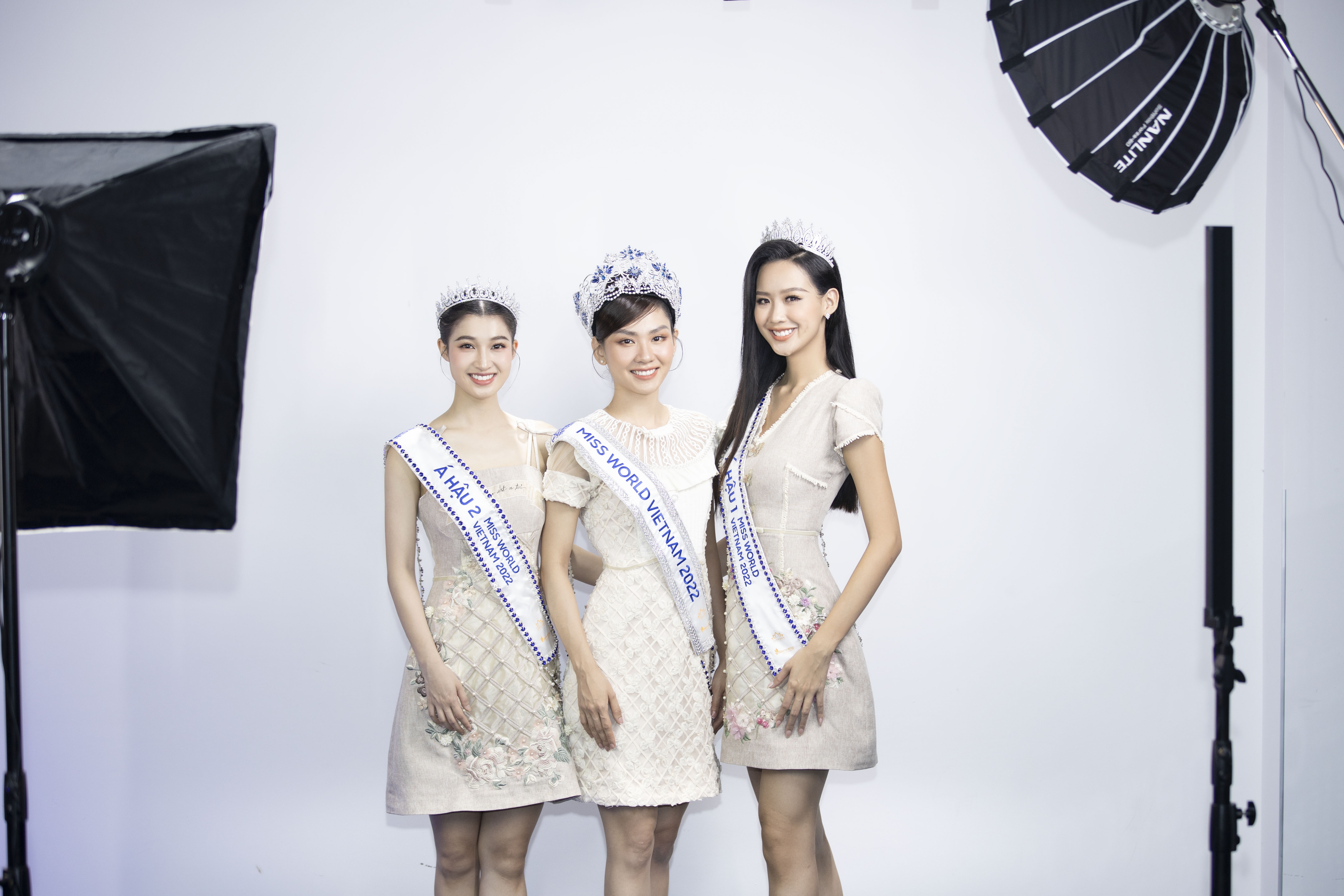 hoa hau the gioi Viet nam anh 1