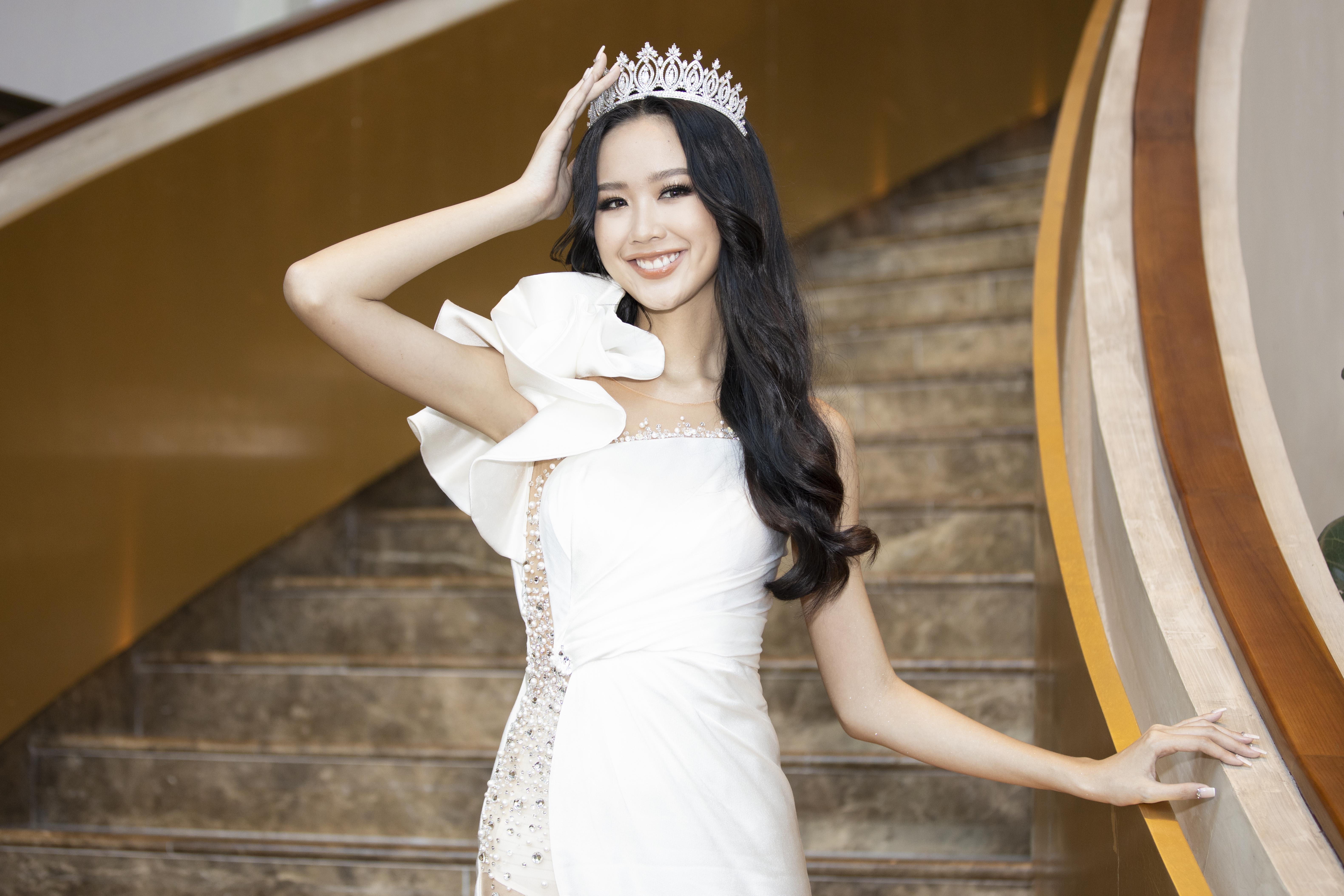 a hau bao ngoc anh 9