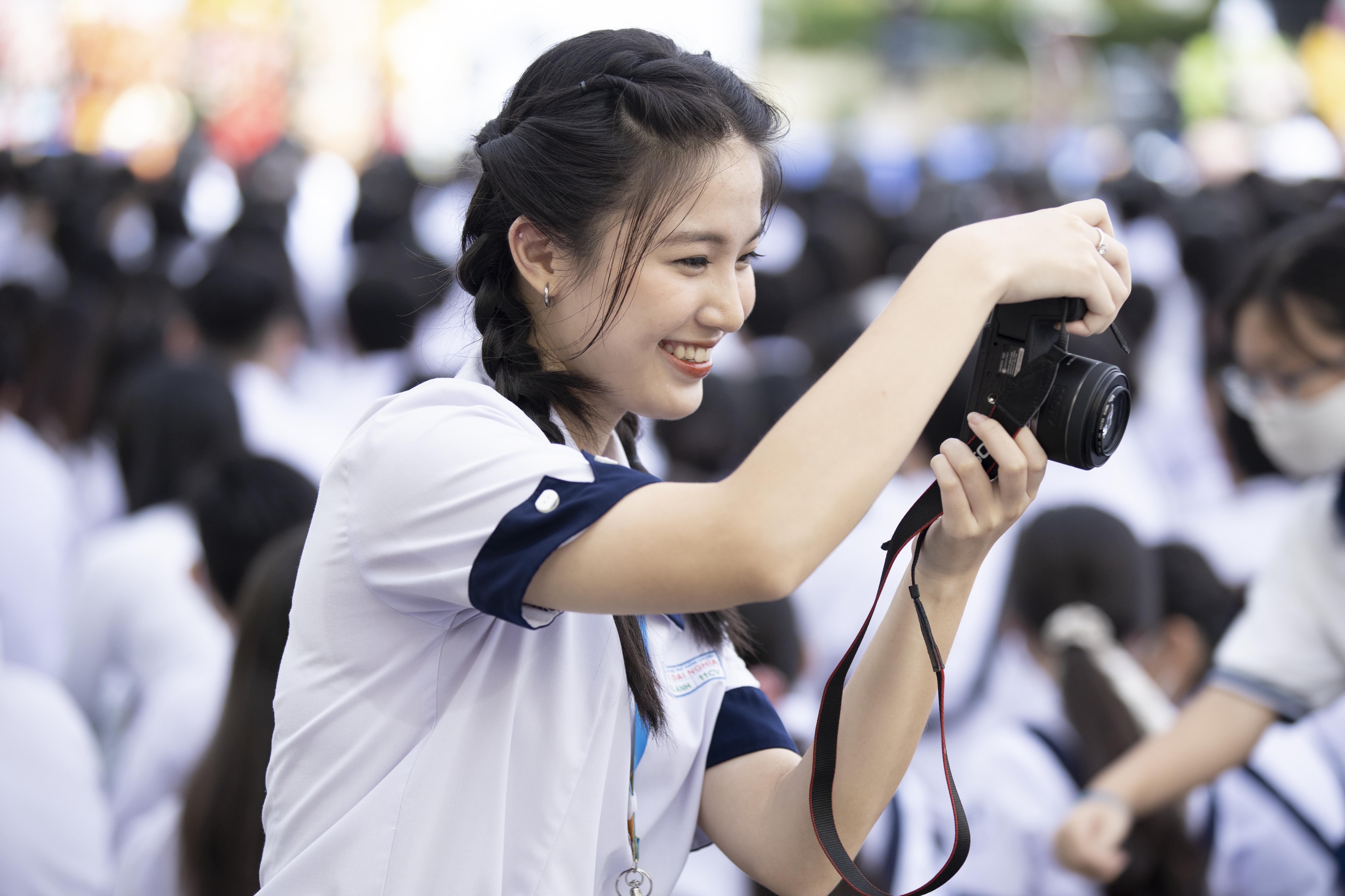 Nu sinh TP.HCM rang ro ngay khai giang hinh anh