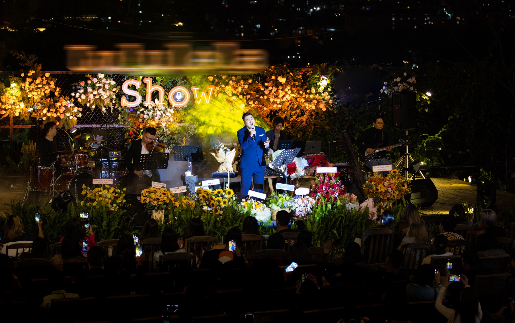 hoai lam tro lai anh 1