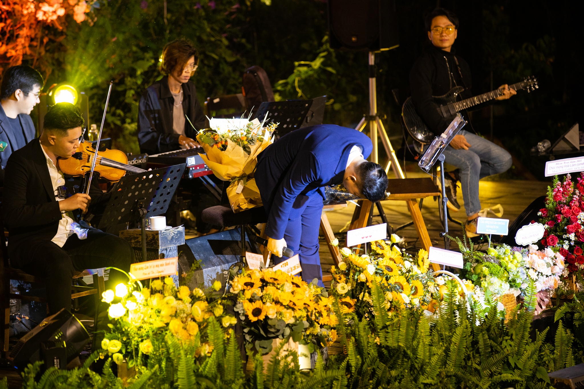 hoai lam tro lai anh 12