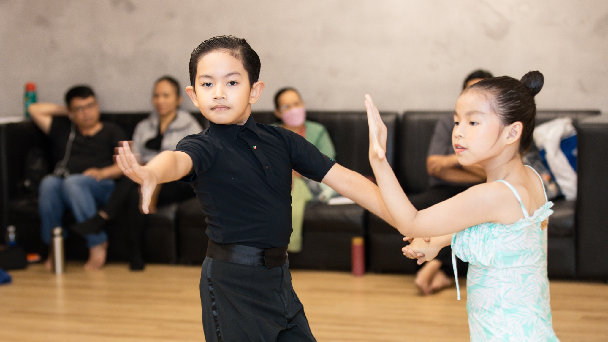 con Khanh Thi Phan Hien anh 7