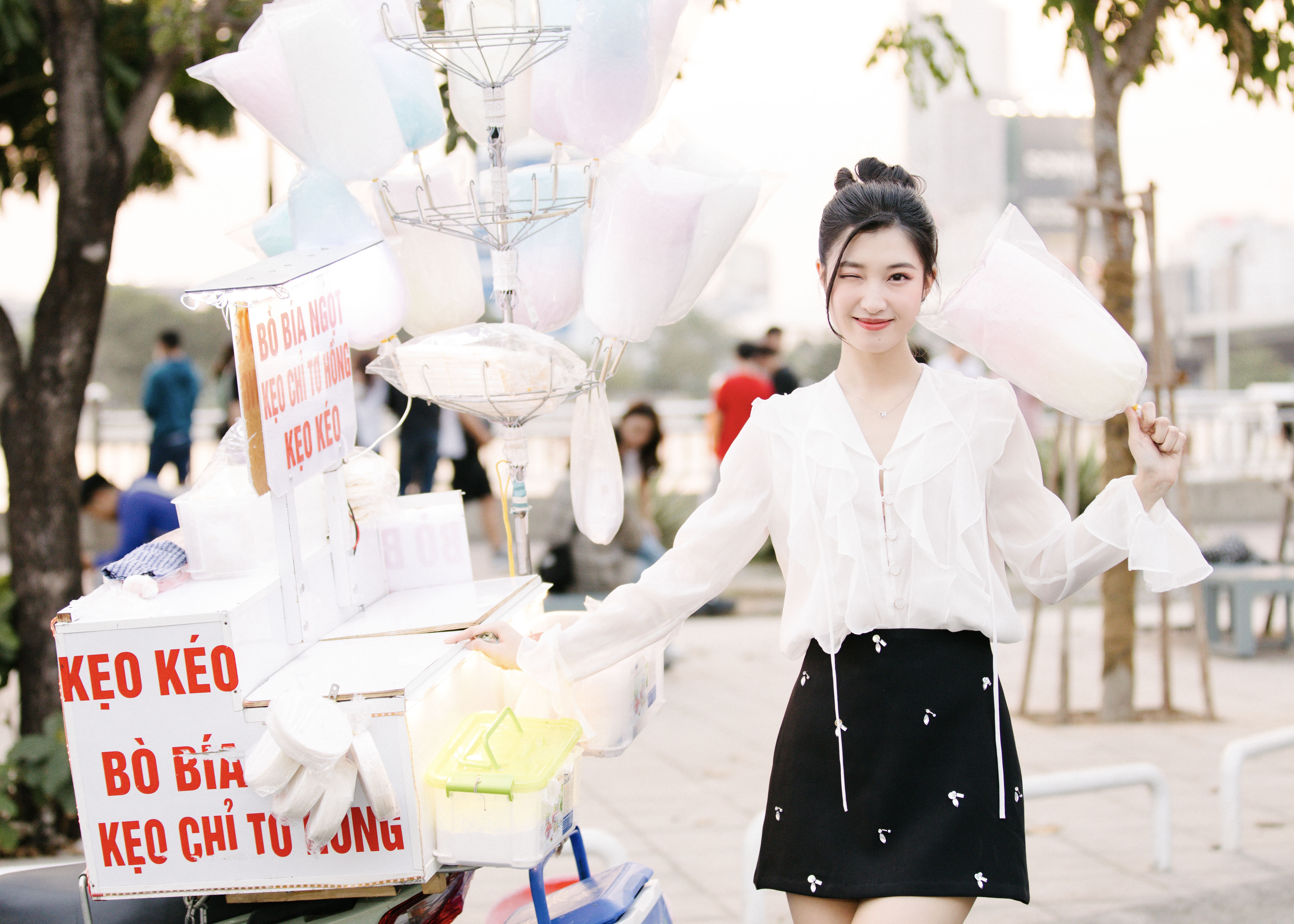 A hau Phuong Nhi anh 1