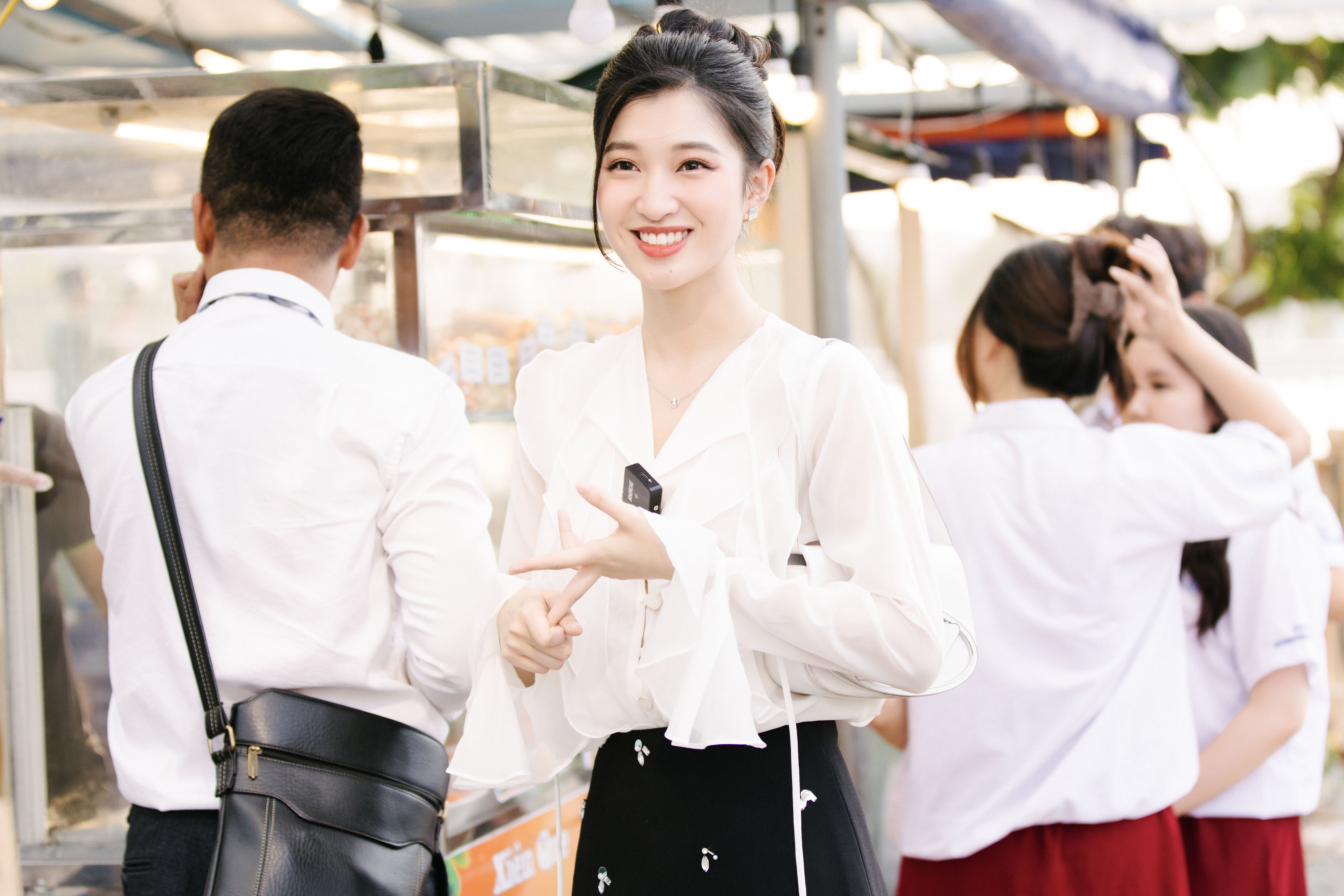 A hau Phuong Nhi anh 5