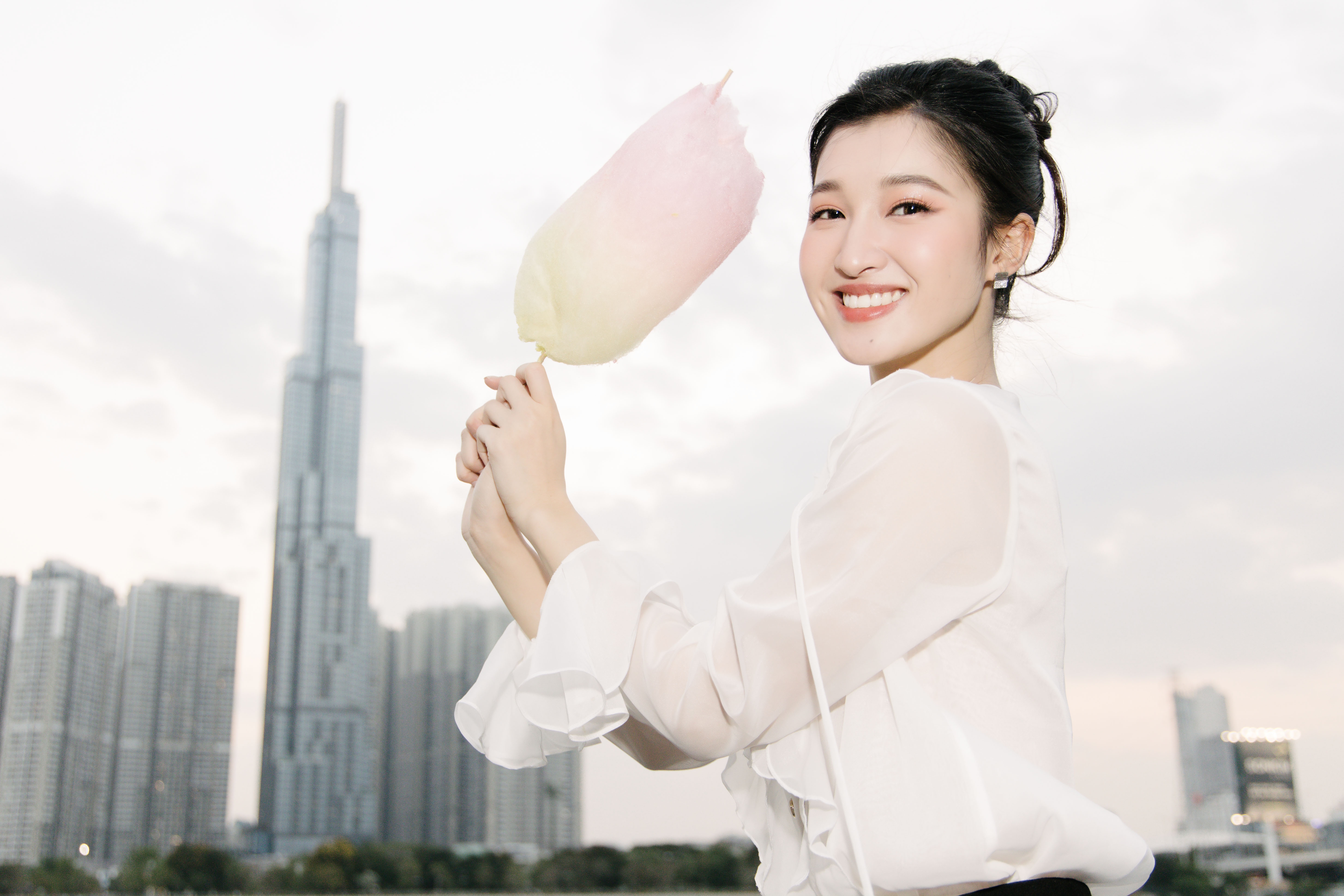 A hau Phuong Nhi anh 8