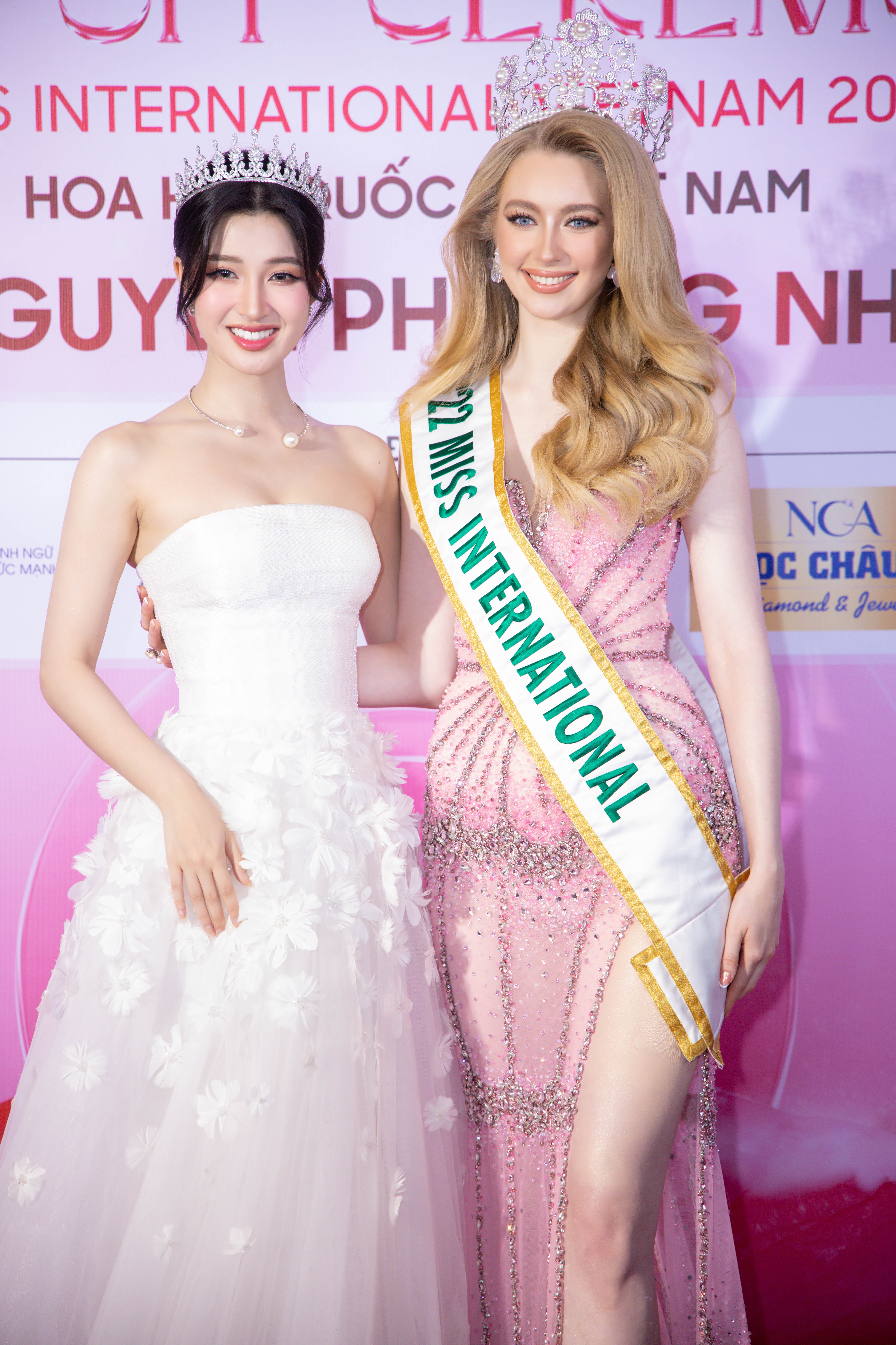 Hoa hậu Quốc tế ảnh 1 Hoa hau Quoc te anh 1