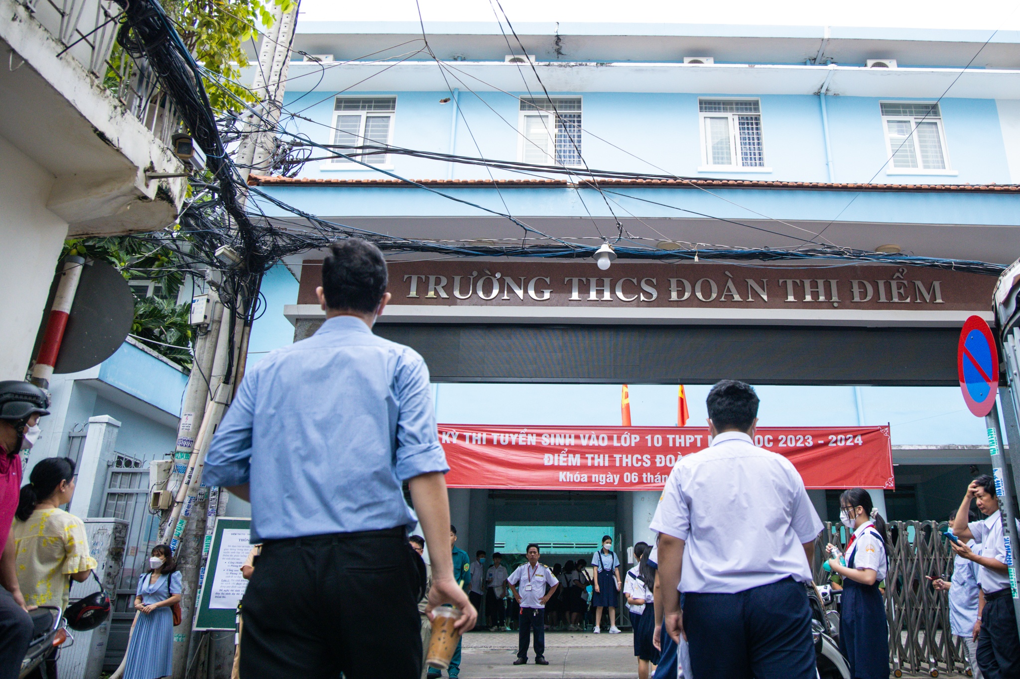 thi lop 10 TP.HCM anh 1