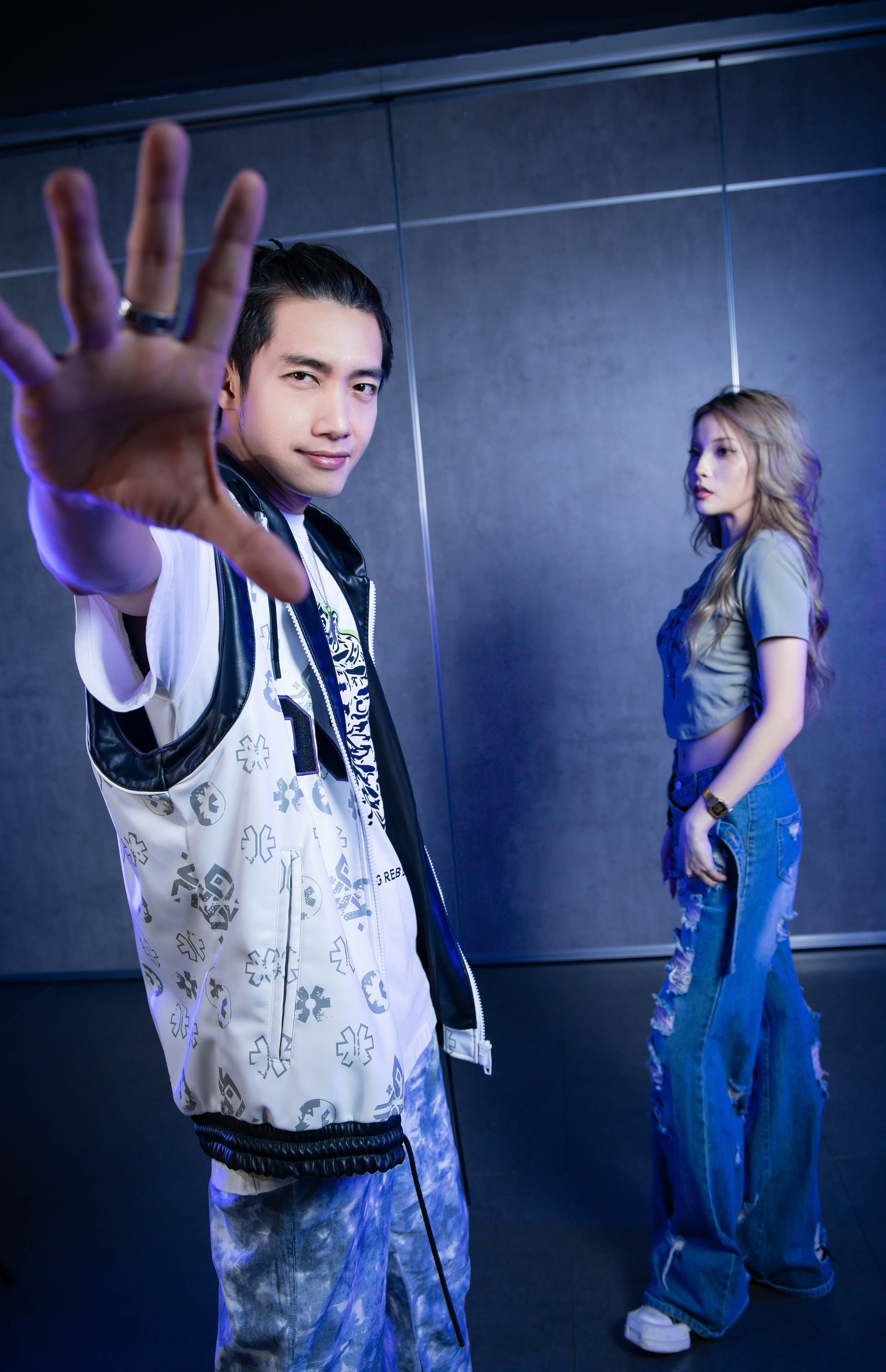 Quang Dang va ban gai anh 3