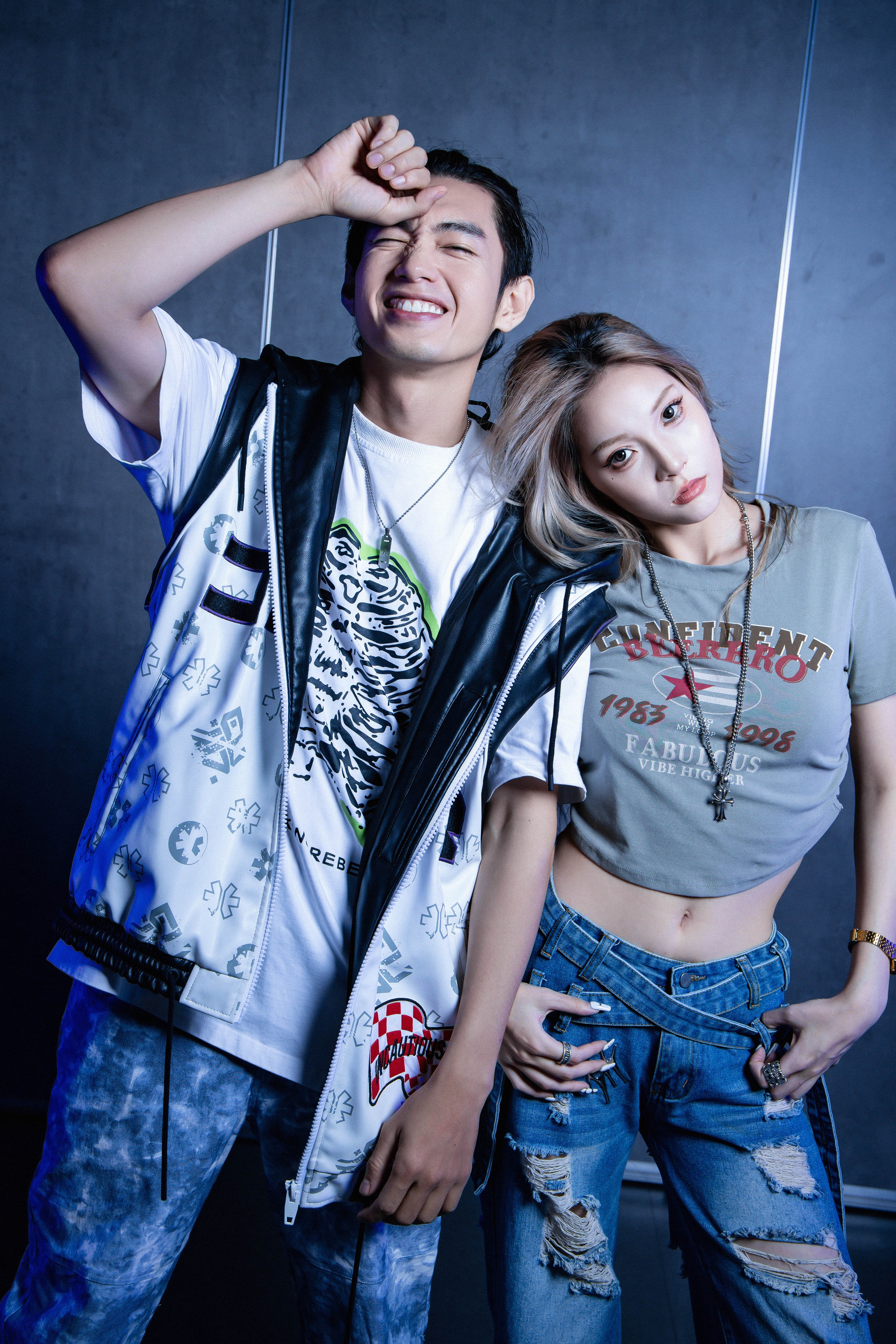 Quang Dang va ban gai anh 15