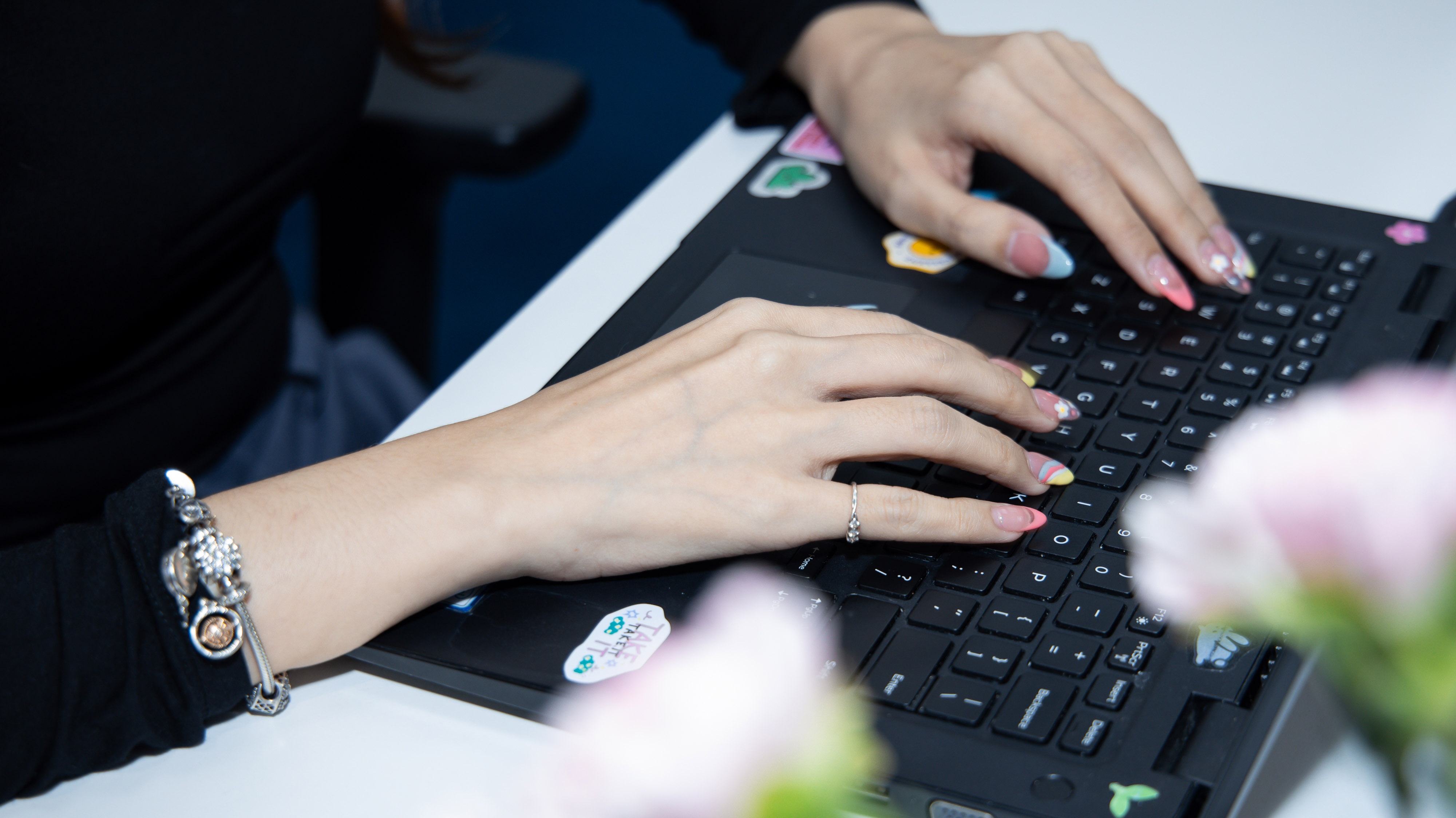 mot nay cua nhan vien anh 7