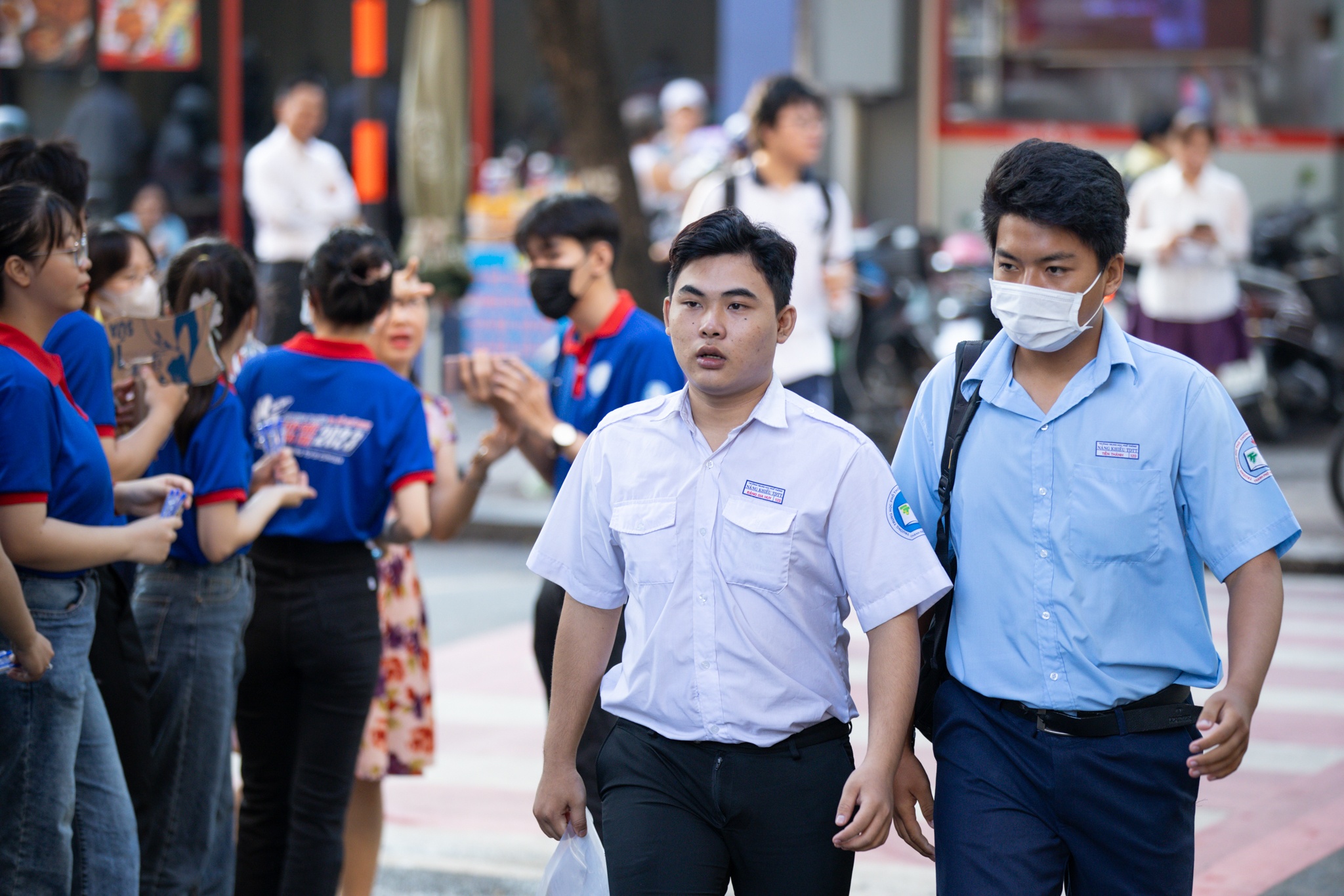 thi tot nghiep THPT anh 4