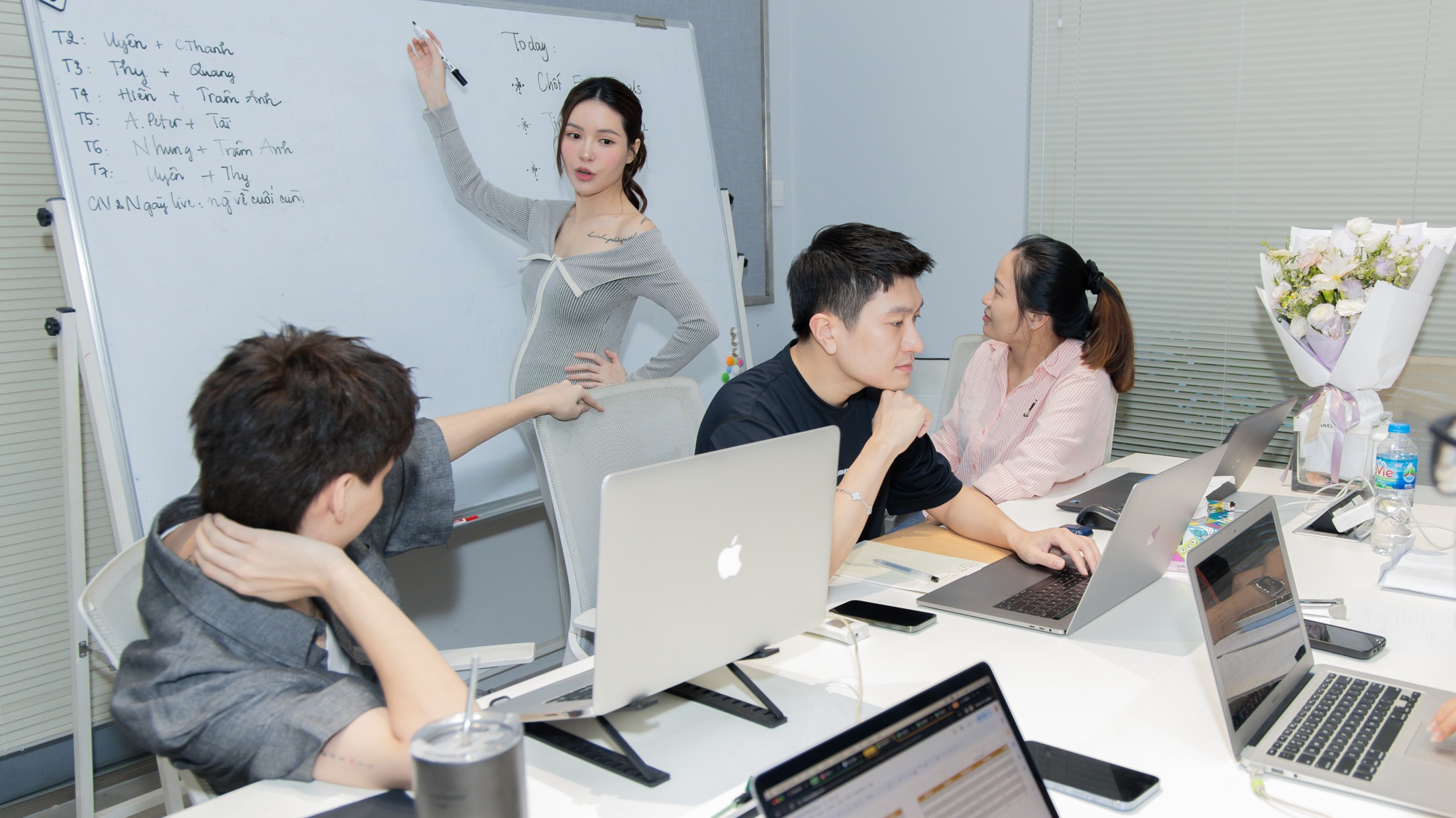 livestream ban hang,  tiktok shop anh 21