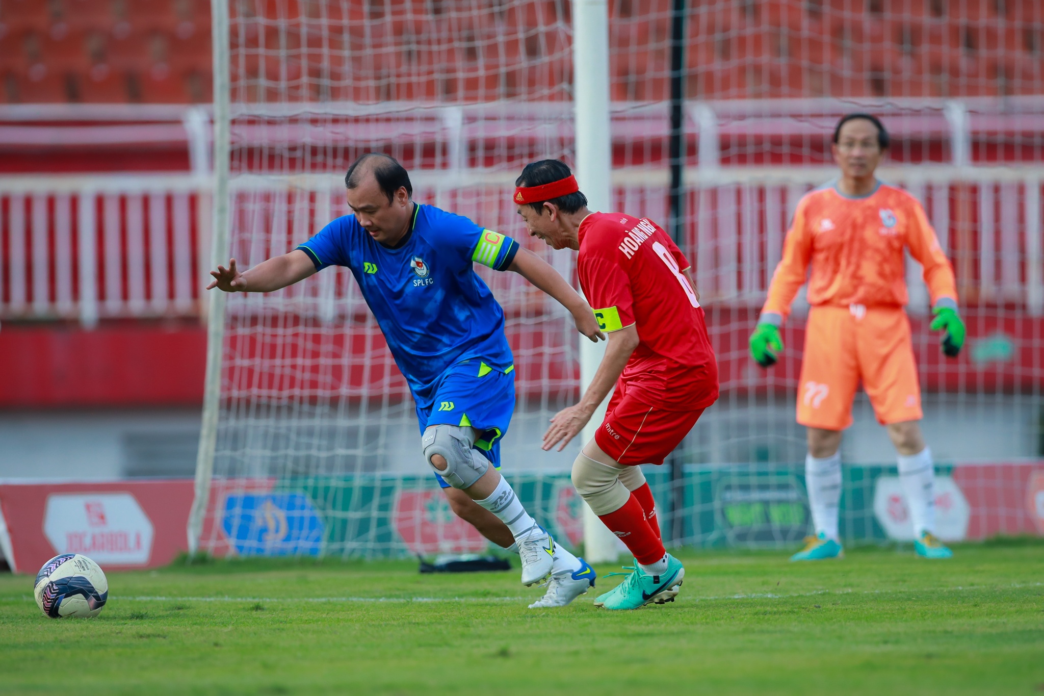 Ngay bao chi cach mang anh 10