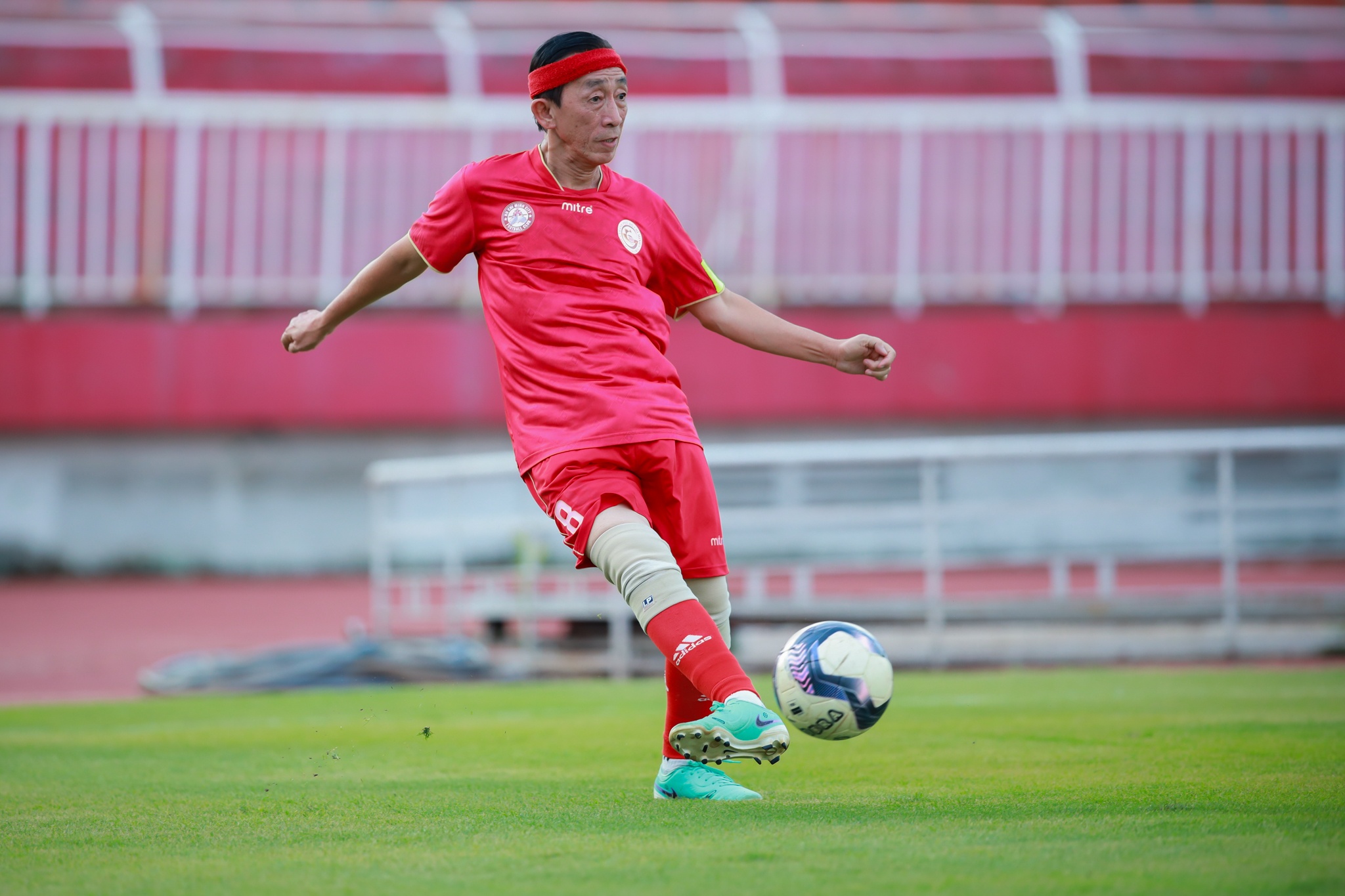 Ngay bao chi cach mang anh 6