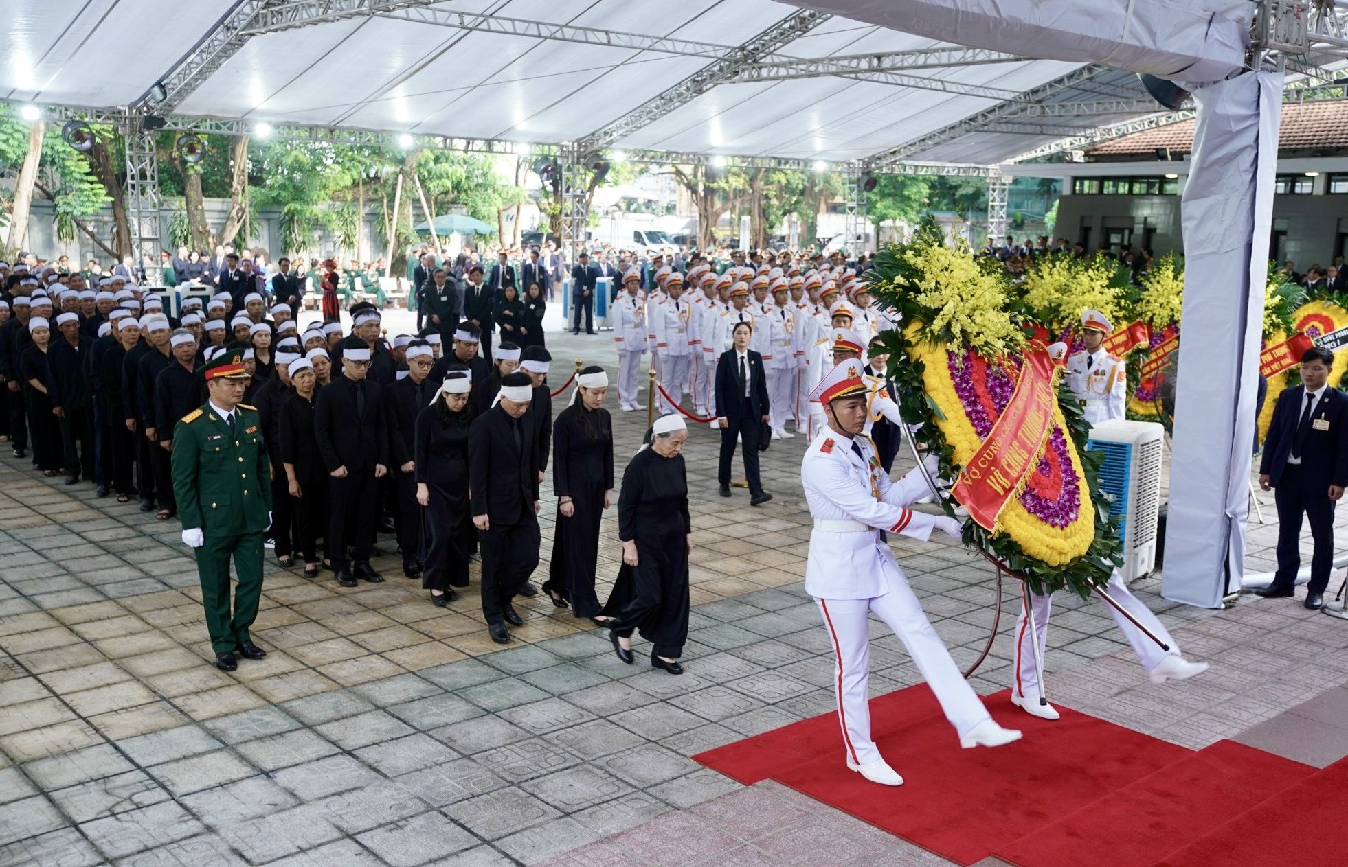 Quoc tang Tong bi thu anh 4