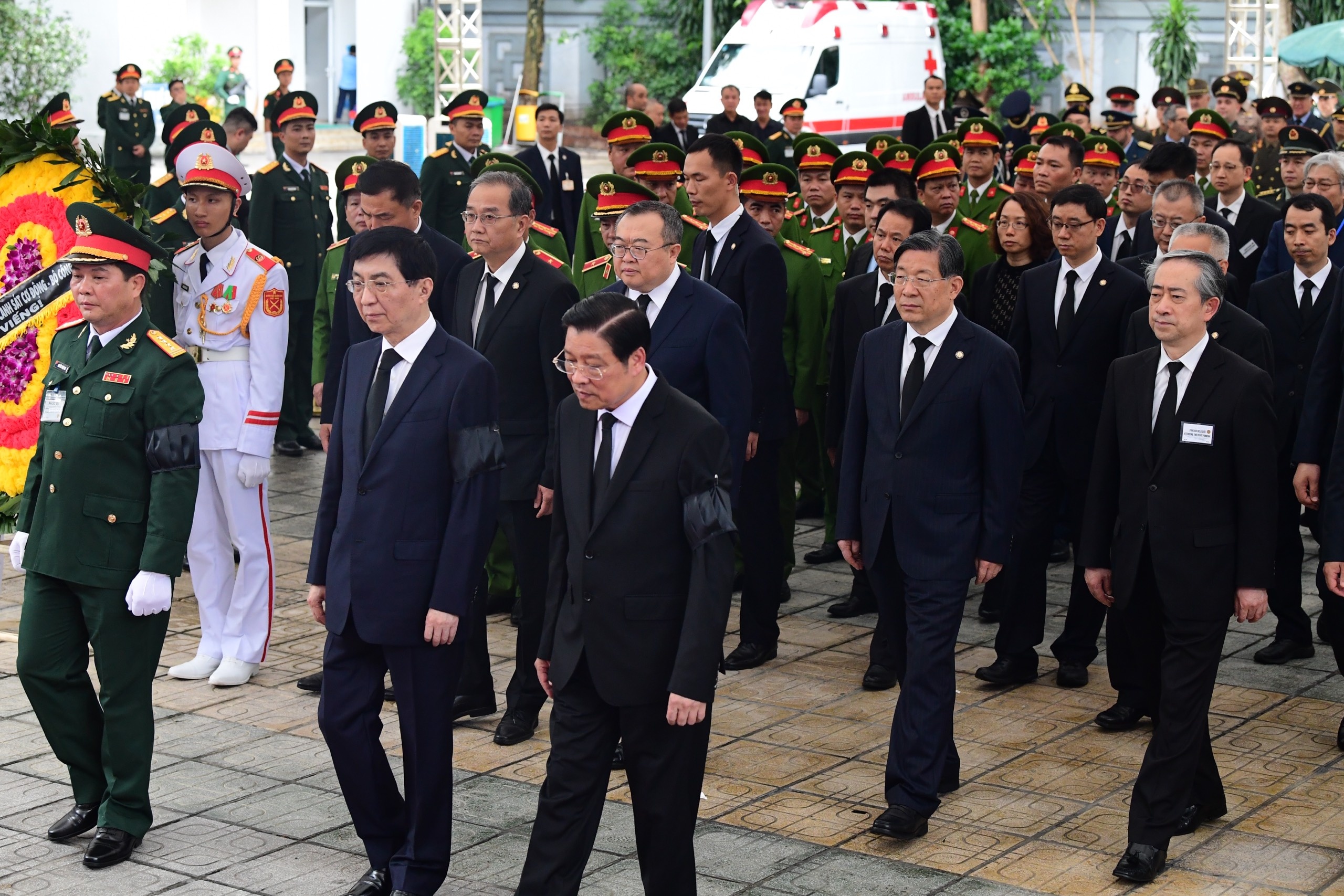 Doan quoc te vieng TBT anh 8