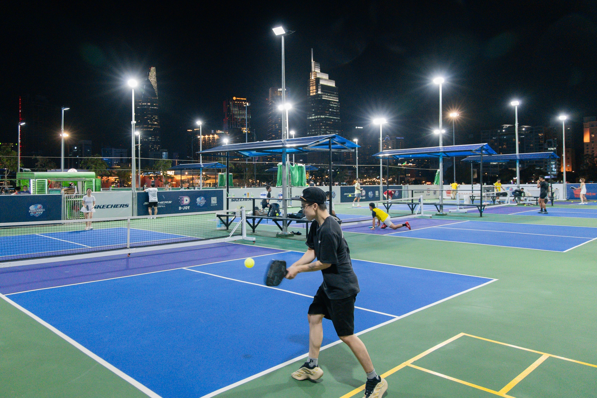 pickleball tp thu duc,  con sot pickleball,  san pickleball TP HCM,  vot pickleball,  pickleball la gi,  pickleball full lich,  san pickleball ha noi,  dat lich san pickleball anh 1