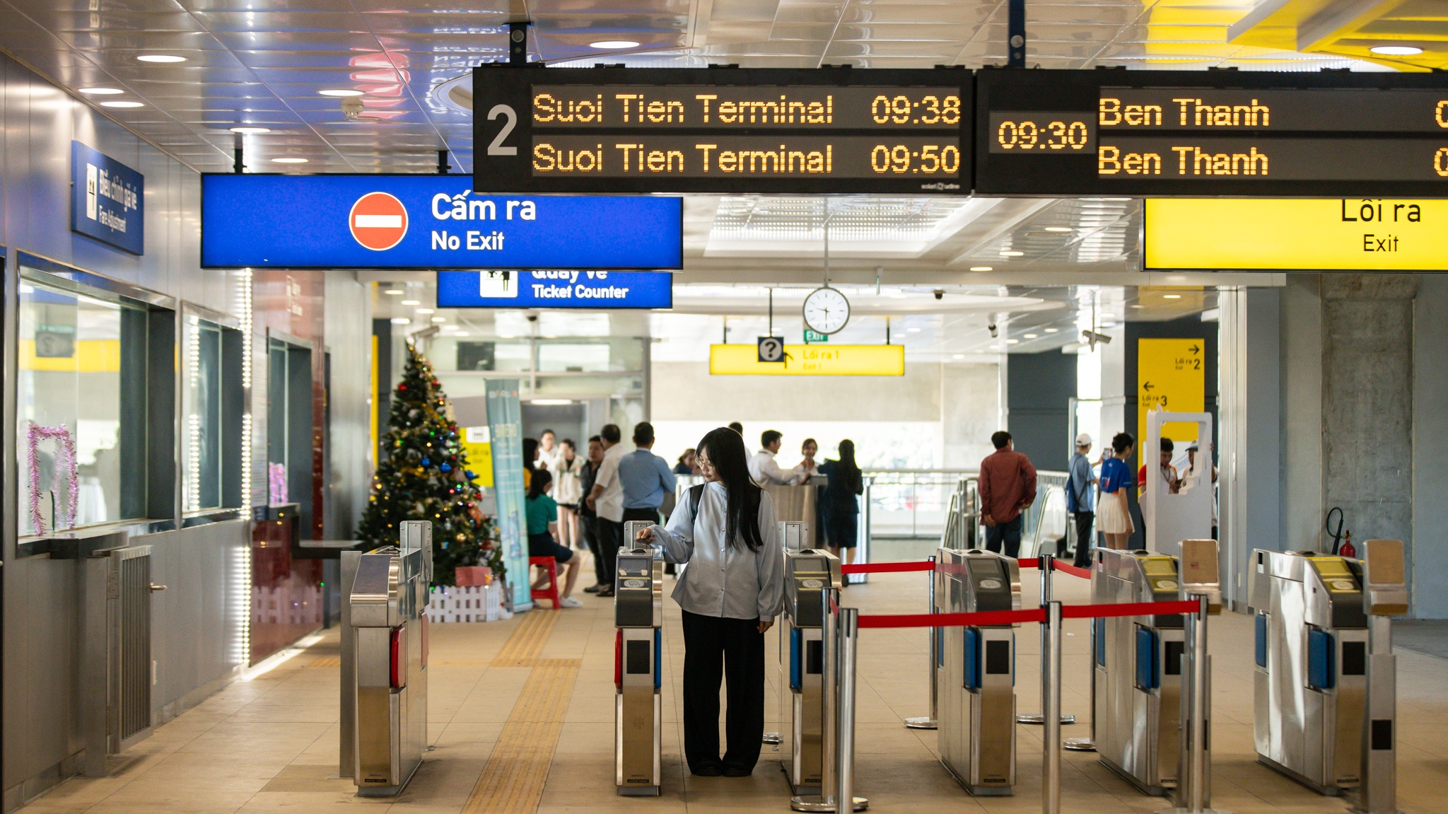 metro Ben Thanh Suoi Tien anh 5