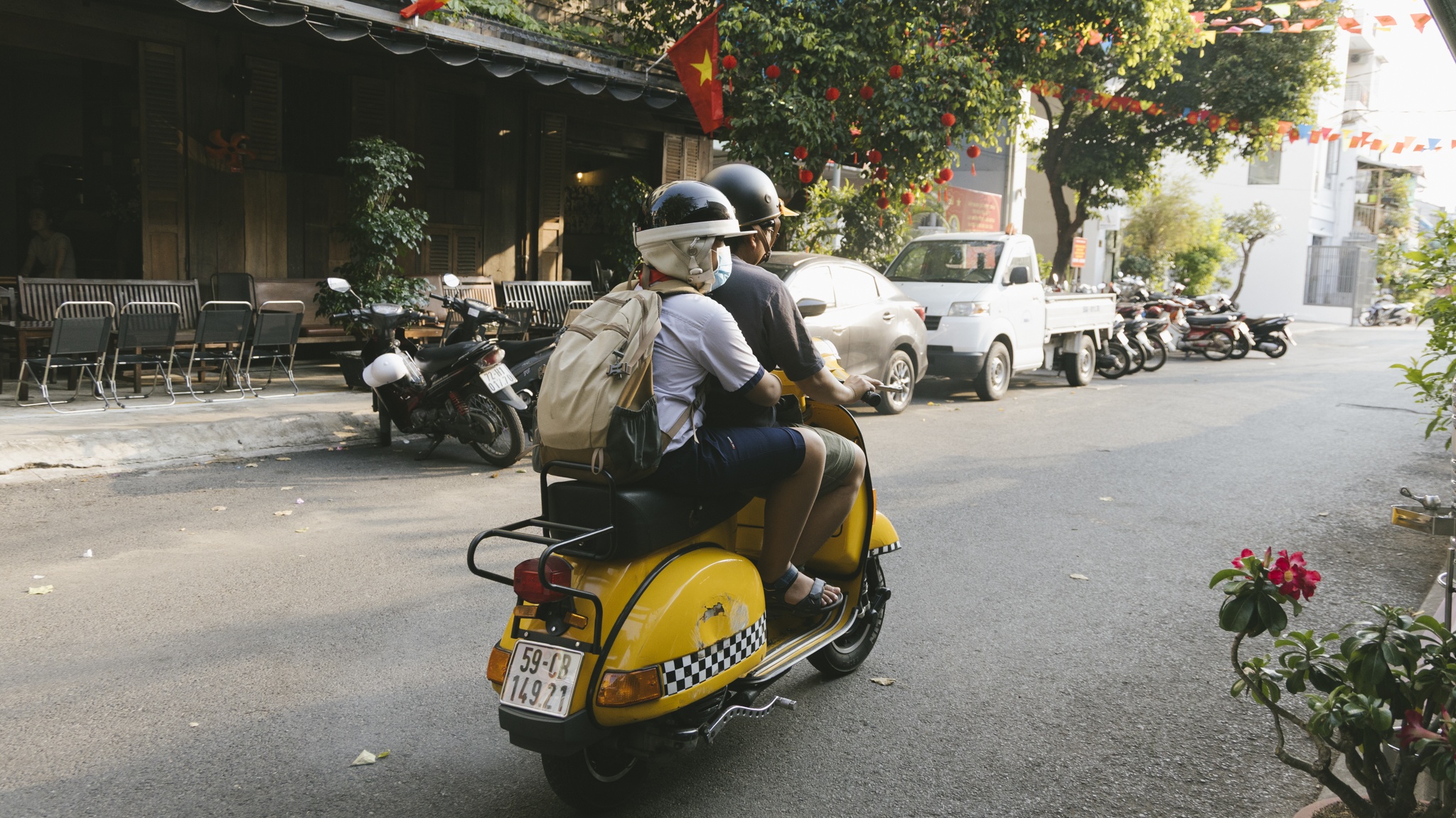 Travel blogger Ha La La anh 37