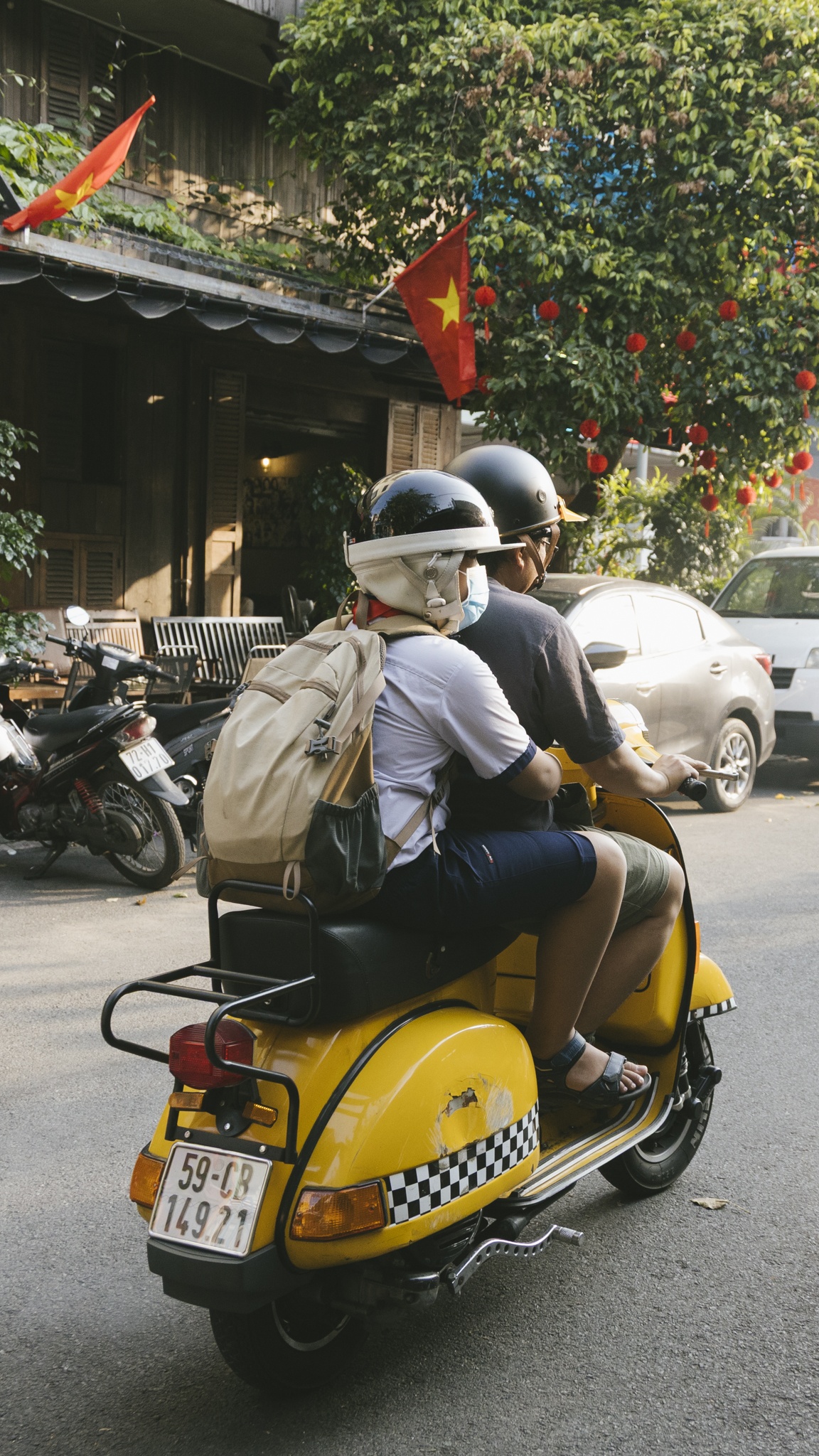 Travel blogger Ha La La anh 38