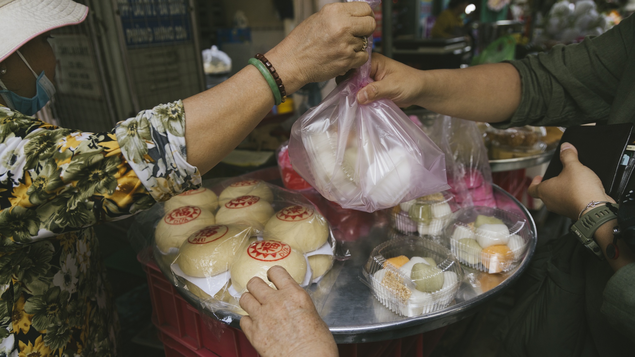 Travel blogger Ha La La anh 17