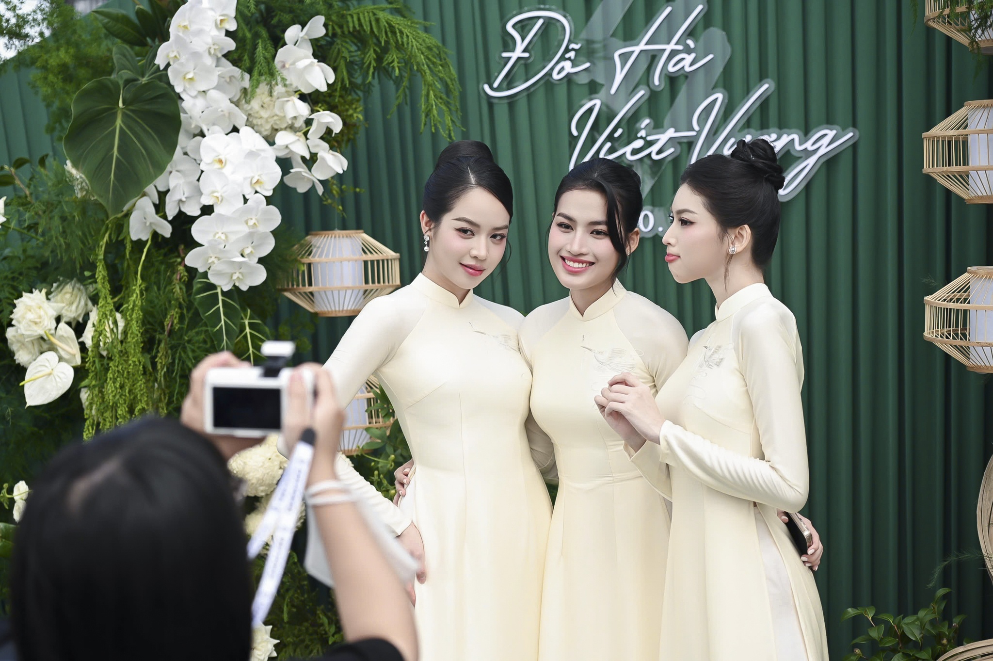 Hình ảnh lễ ăn hỏi của Đỗ Thị Hà và thiếu gia Tập đoàn Sơn Hải