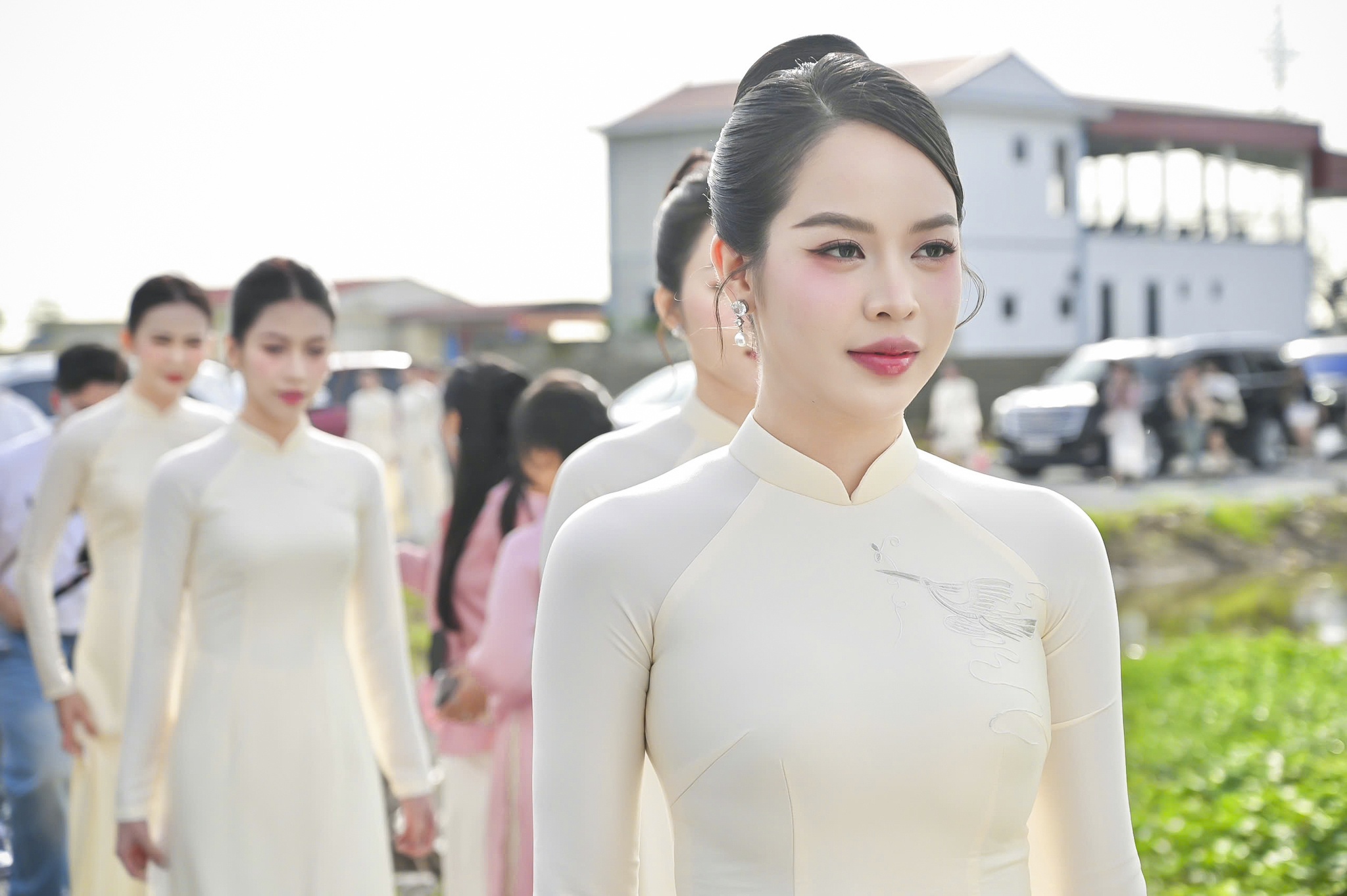Hình ảnh lễ ăn hỏi của Đỗ Thị Hà và thiếu gia Tập đoàn Sơn Hải