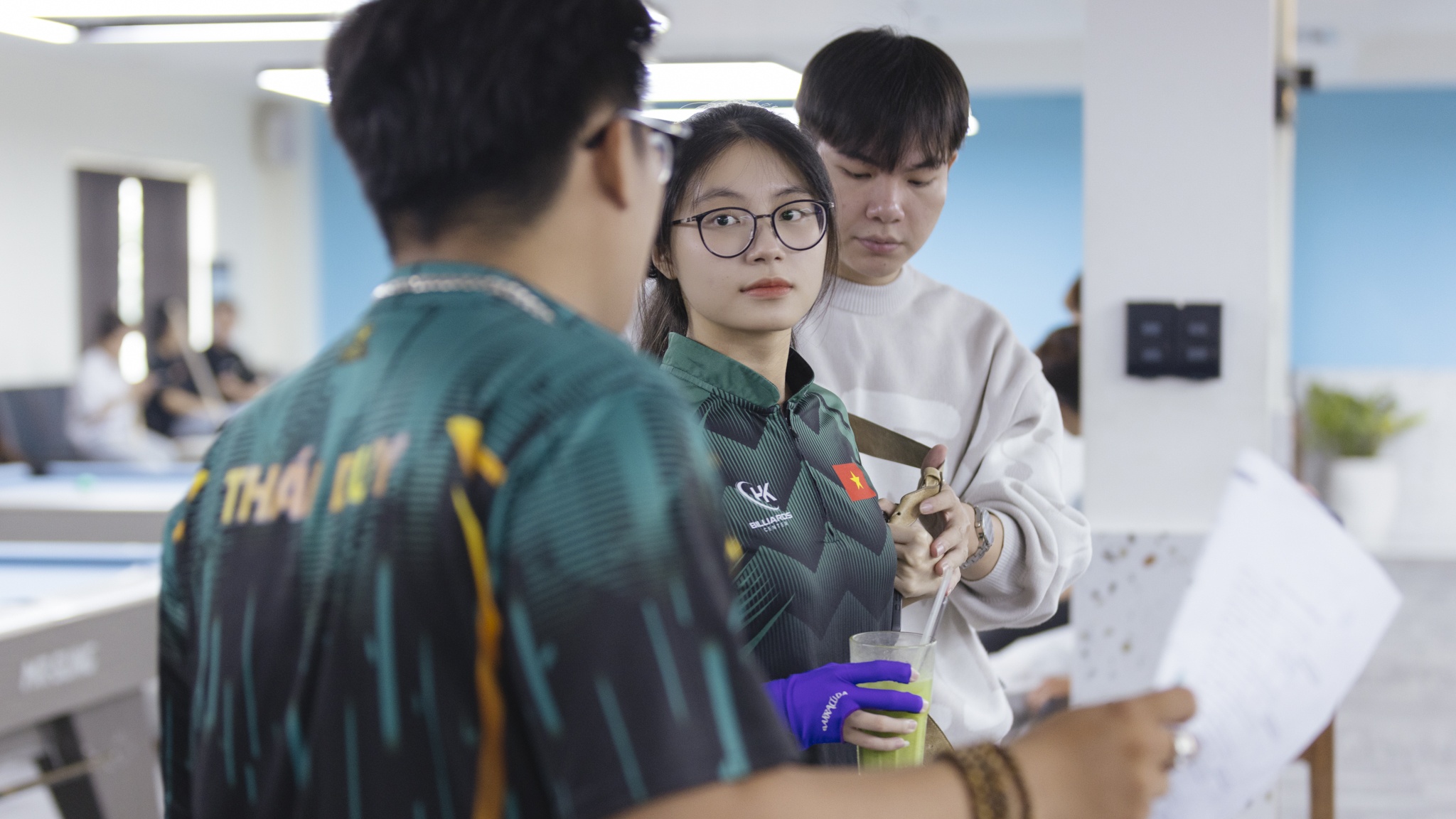 nữ cơ thủ gen Z ảnh 2 nu co thu gen Z anh 2