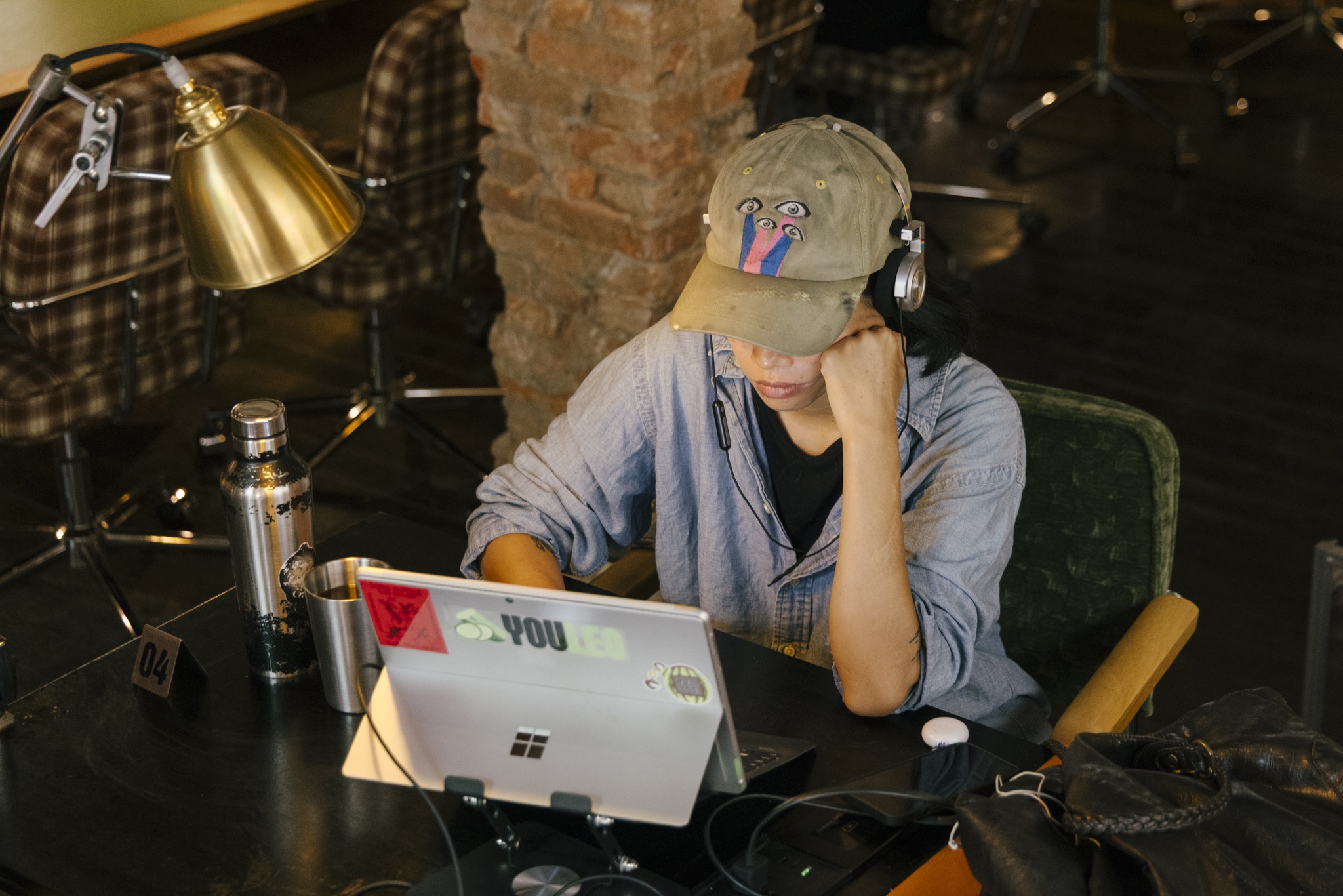 Di ca phe nhu vao 'xi nghiep' o TP.HCM: Hoi ha lam viec vi bi tinh gio hinh anh