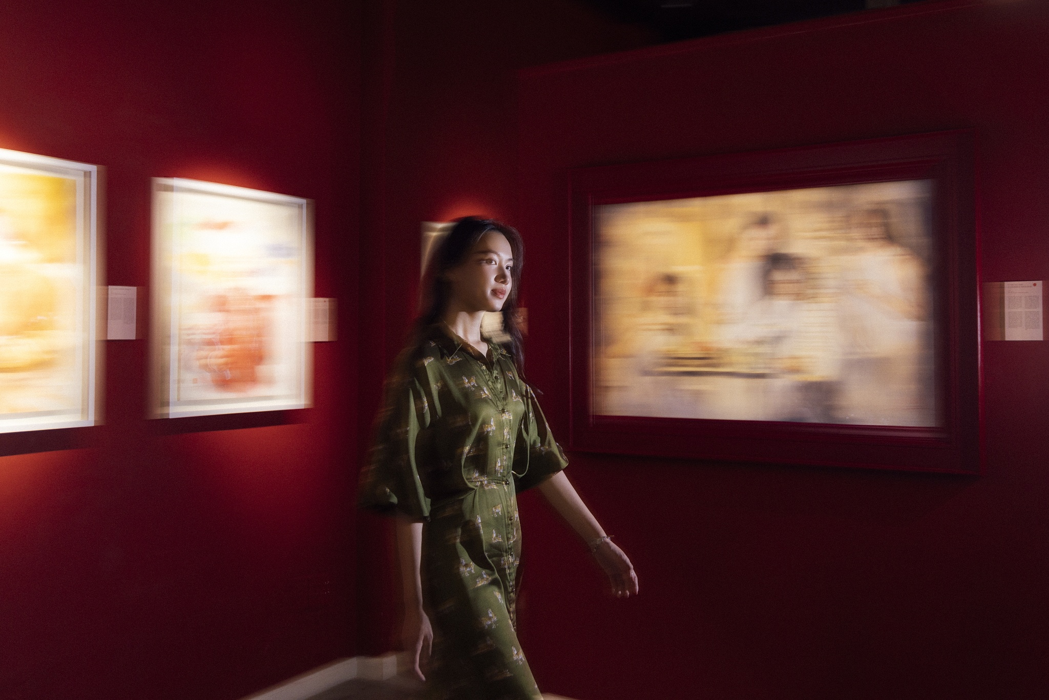 trien lam Em 25 anh 16