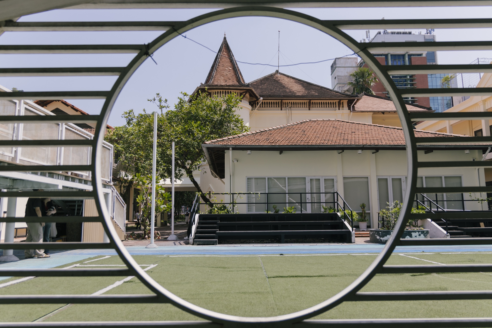 Nha Van hoa Thanh nien anh 20