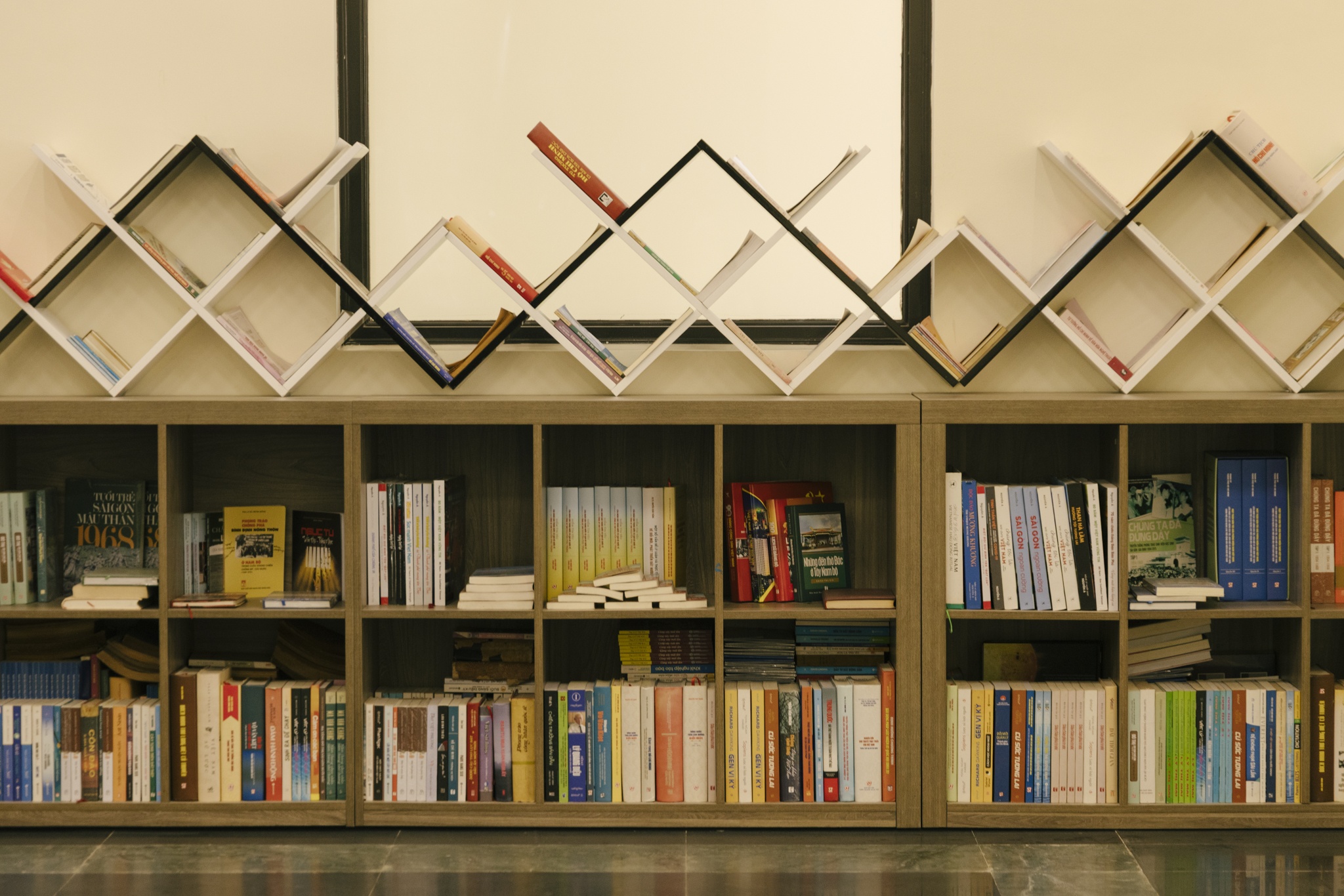 Nha Van hoa Thanh nien anh 5