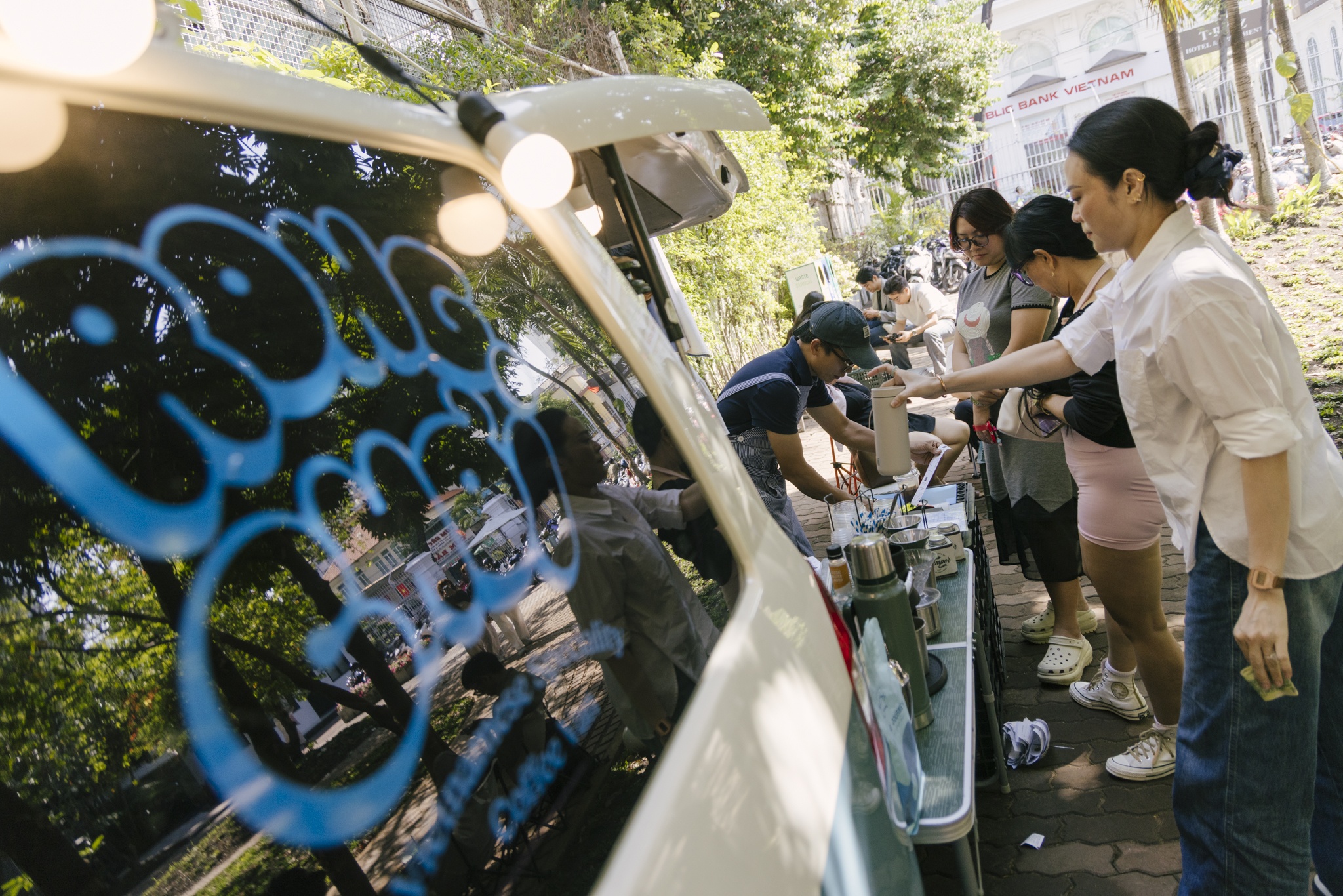 Nha Van hoa Thanh nien anh 15