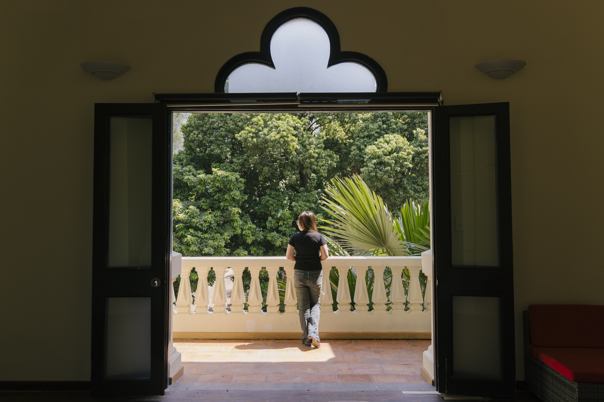 Nha Van hoa Thanh nien anh 7