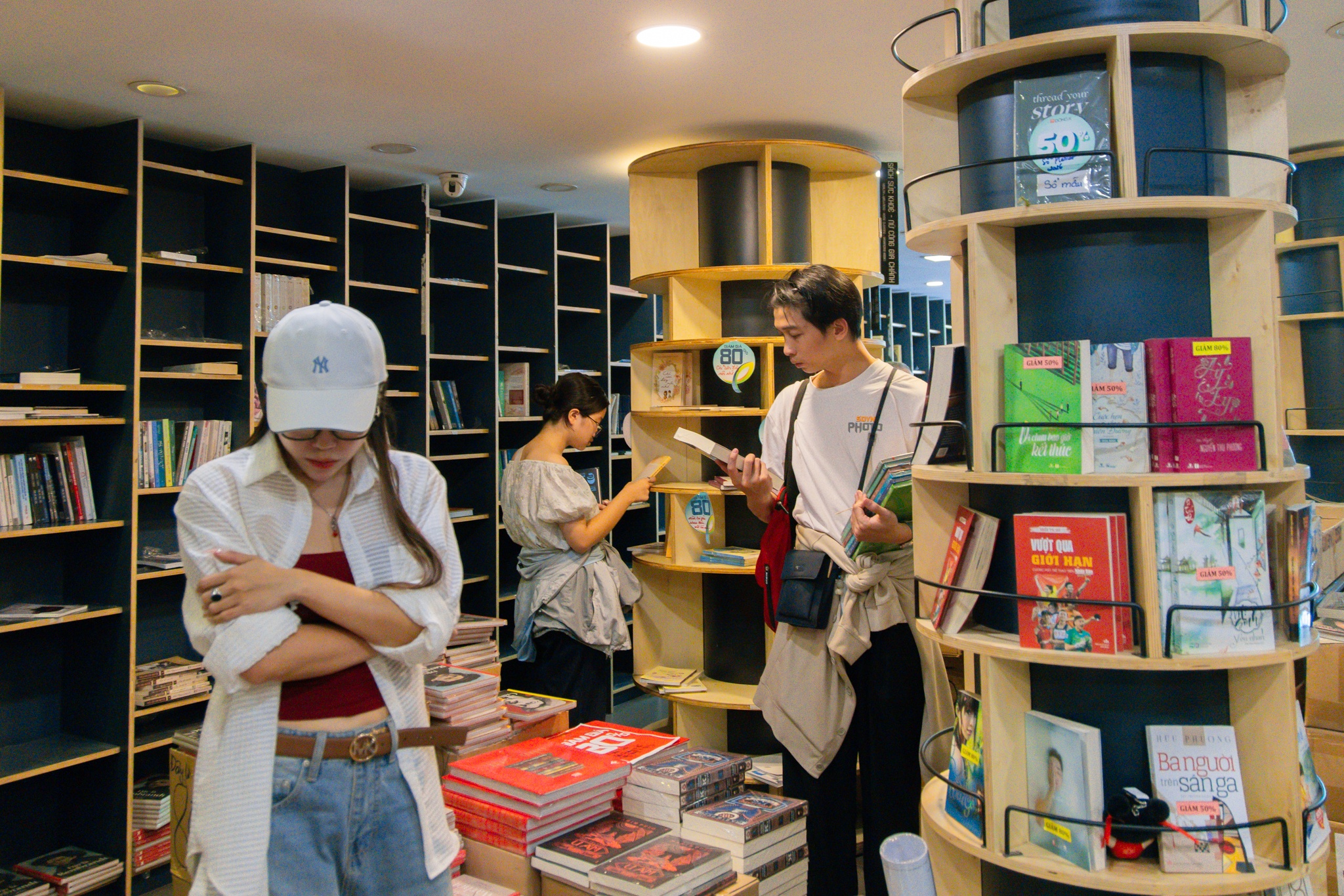 nhà sách cá chép ảnh 5 nha sach ca chep anh 5