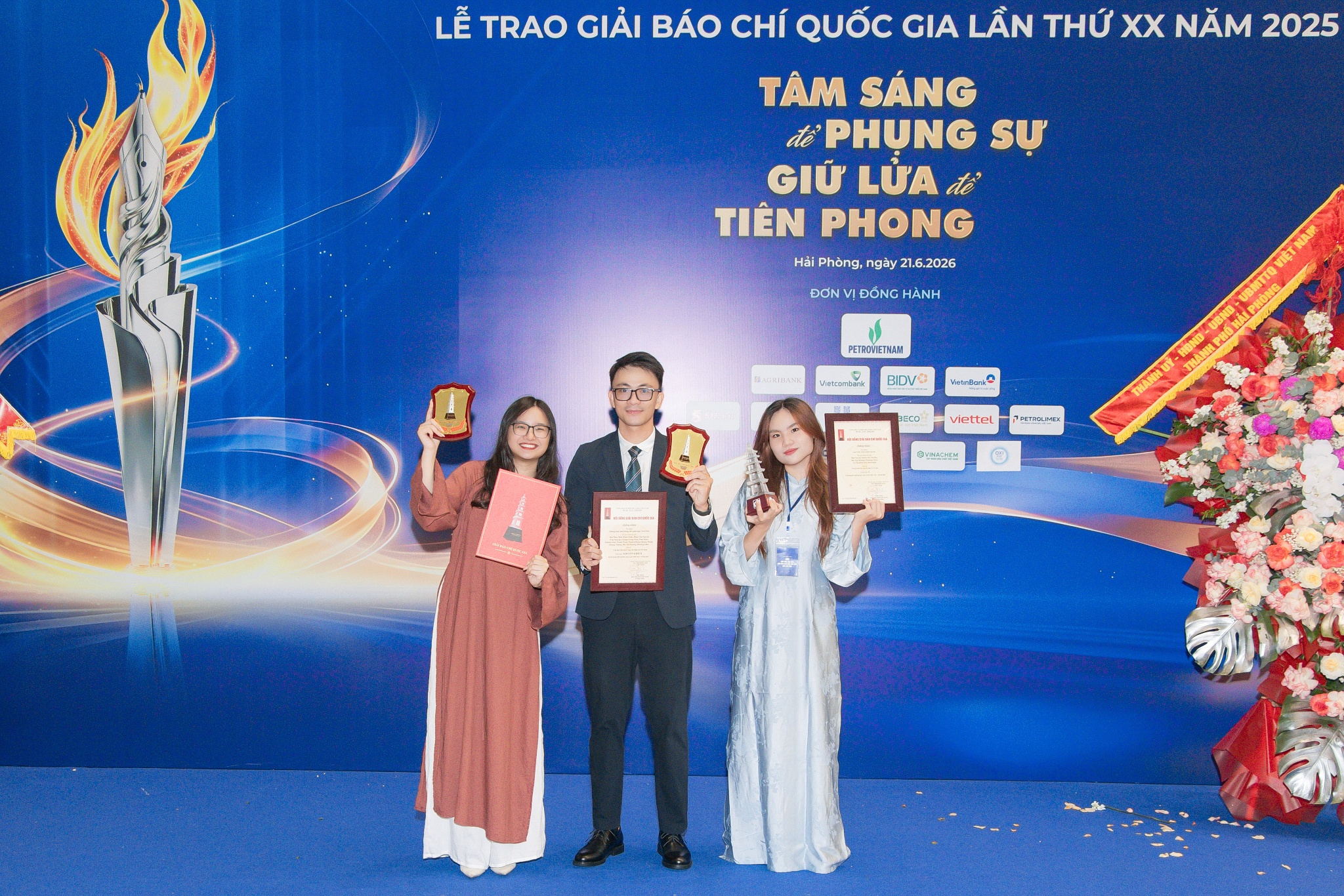 Giai bao chi Quoc gia anh 13