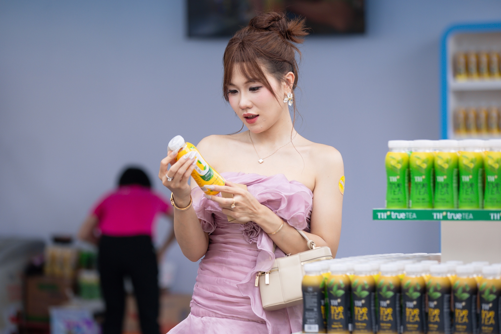 Hàng nghìn người đi hội ẩm thực, tìm 'cạ' ăn uống tại TP.HCM