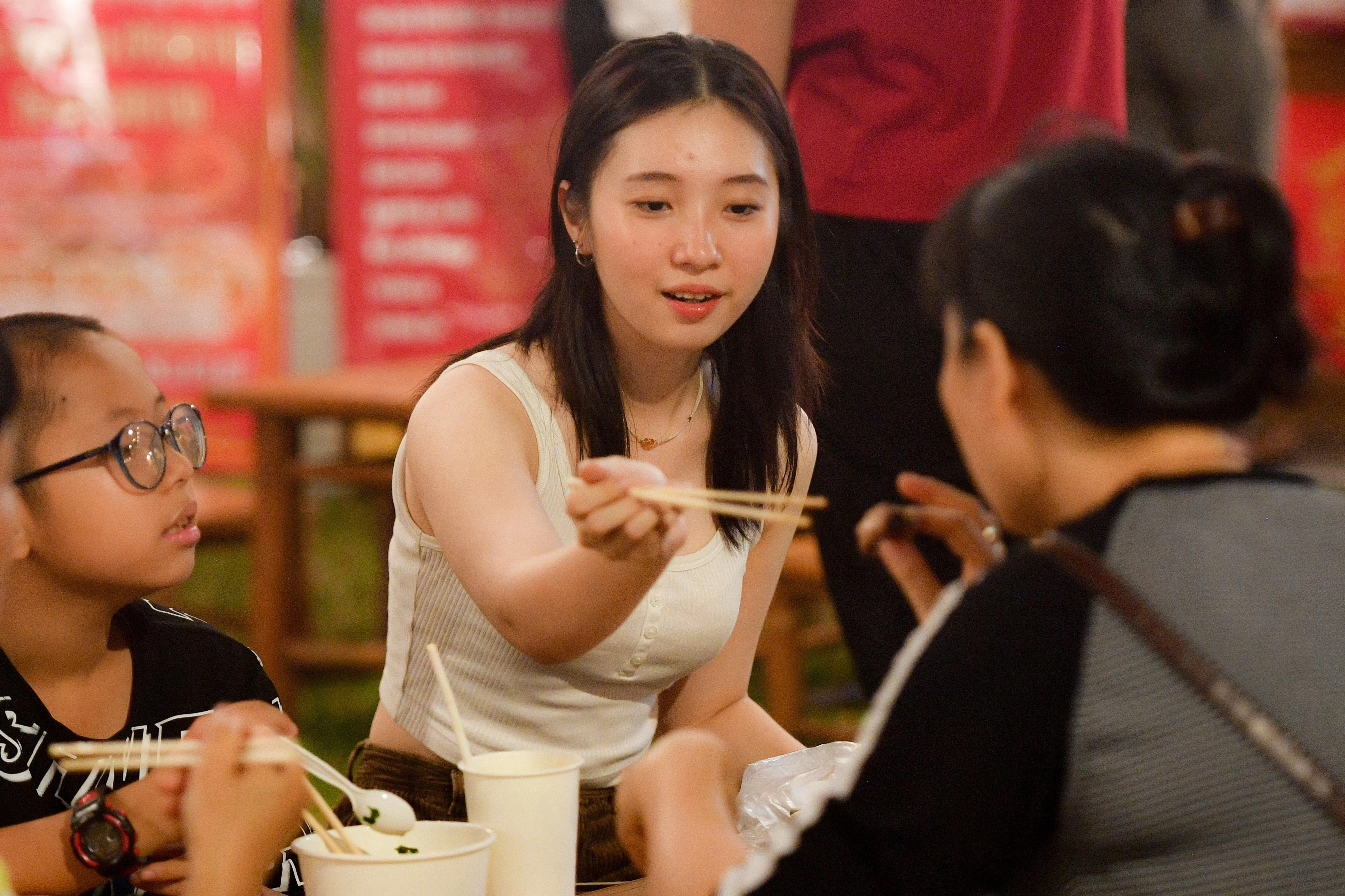 Nguoi mac Covid-19 o TP.HCM tang khi bien the JN.1 xuat hien hinh anh