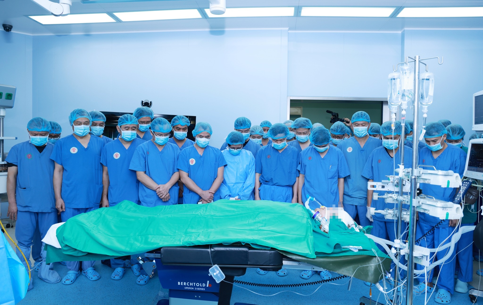 bệnh nhân được ghép tạng ảnh 1 benh nhan duoc ghep tang anh 1