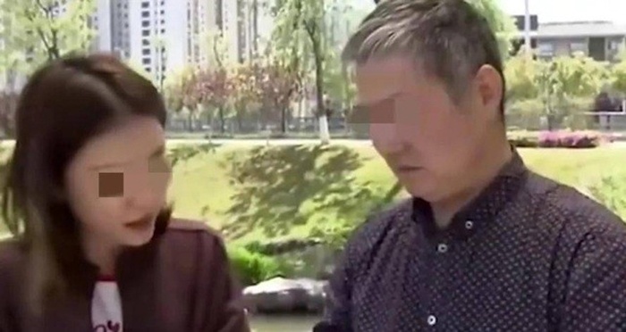 Dua 4 nguoi di xet nghiem ADN, nguoi phu nu moi tim ra cha de cho con hinh anh