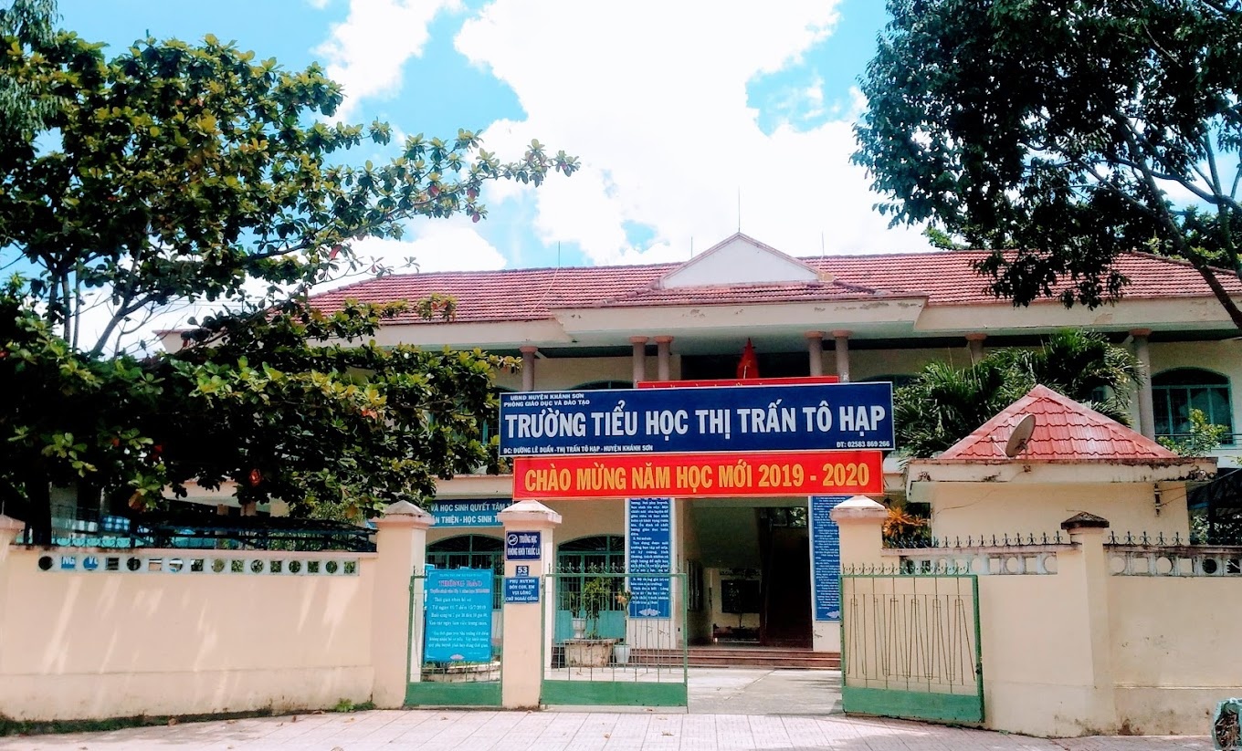 Them mot vu nghi ngo doc tap the tai Khanh Hoa hinh anh