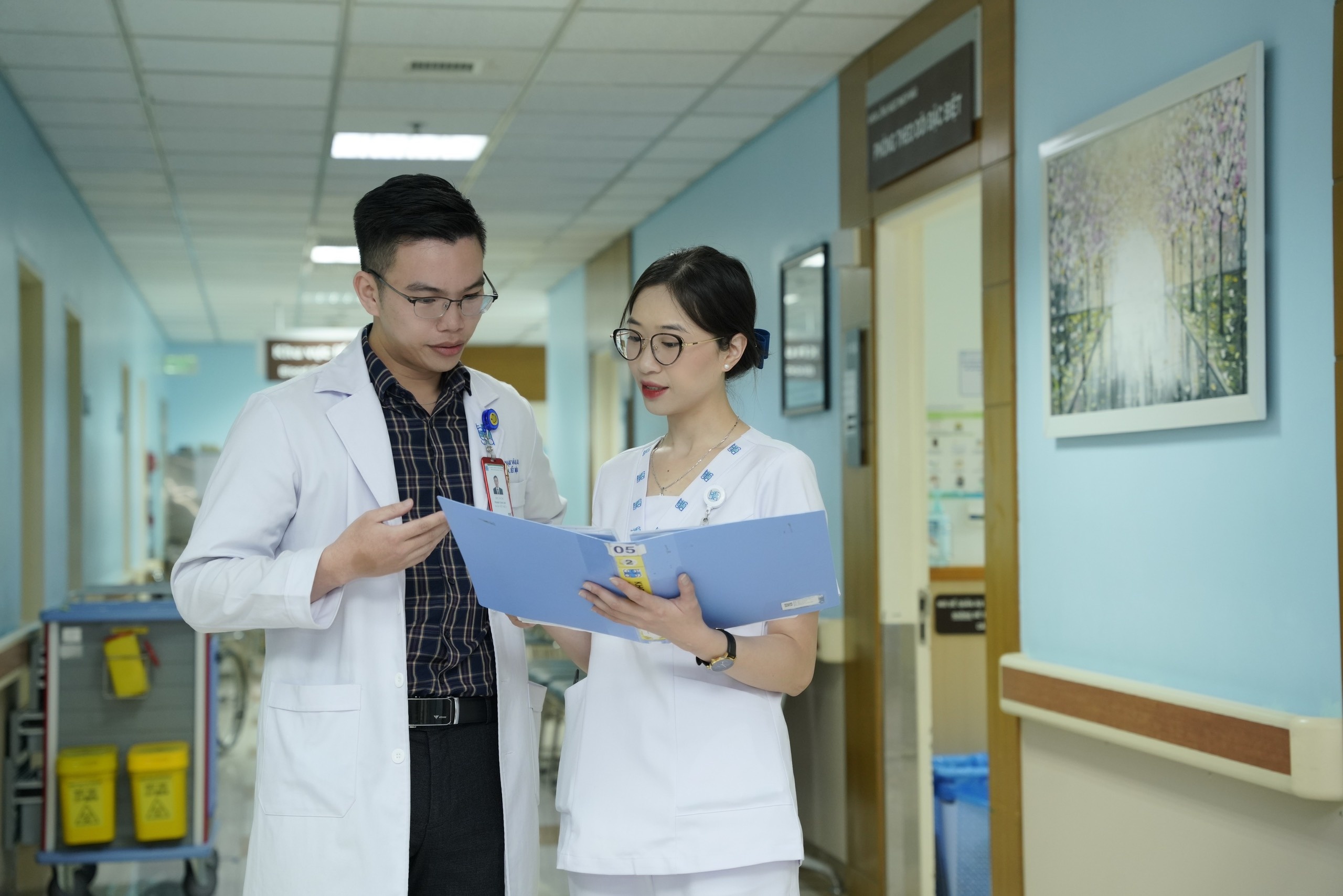 Hoa khoi nganh y anh 8