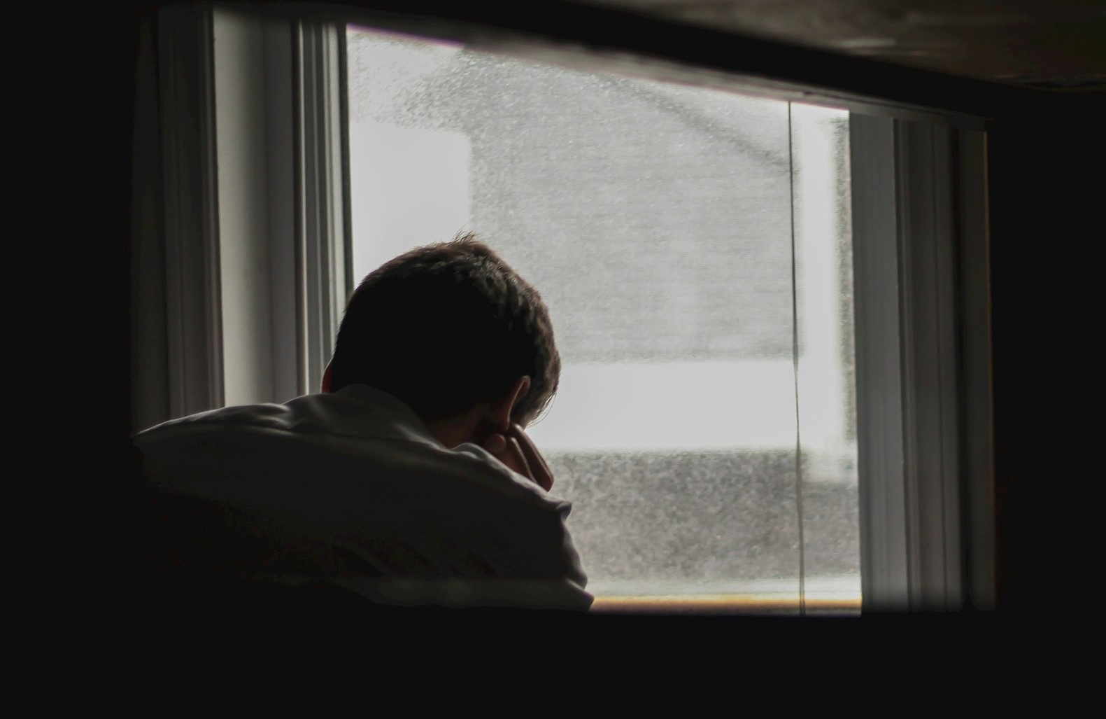 Nam sinh bi ket di vat dai 30 cm ket trong hau mon hinh anh