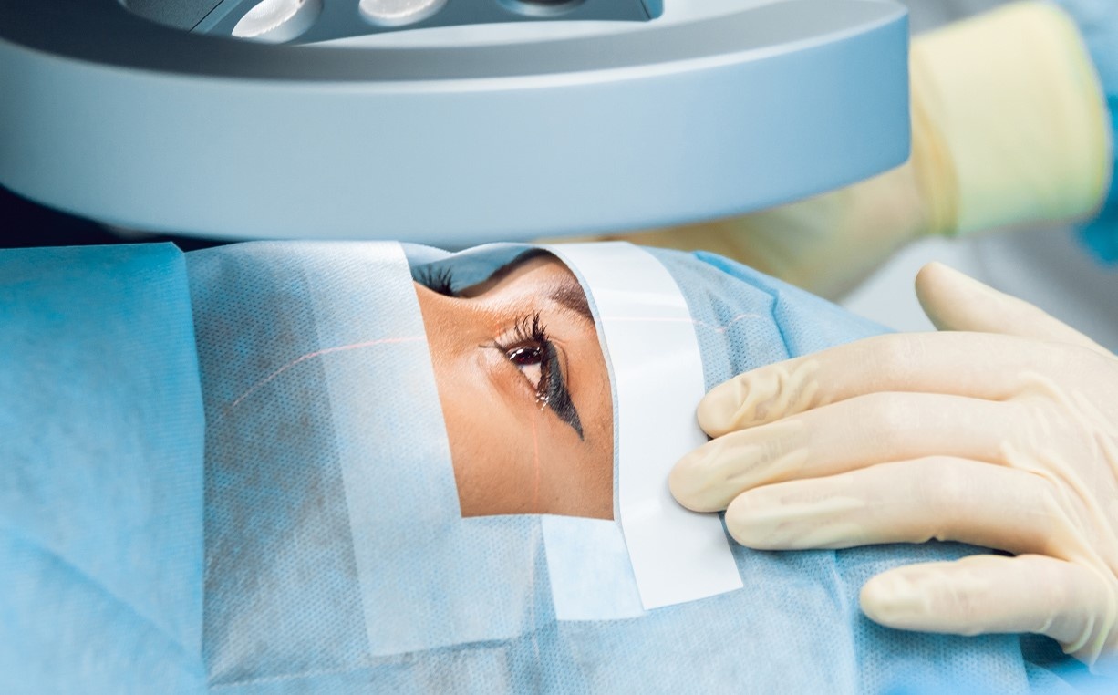 Hang tram nguoi doi ghep giac mac o TP.HCM hinh anh