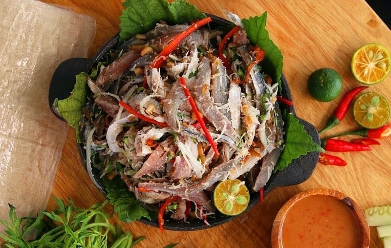 Mon 'dac san' khien mot nguoi bi san ky sinh khap co the hinh anh