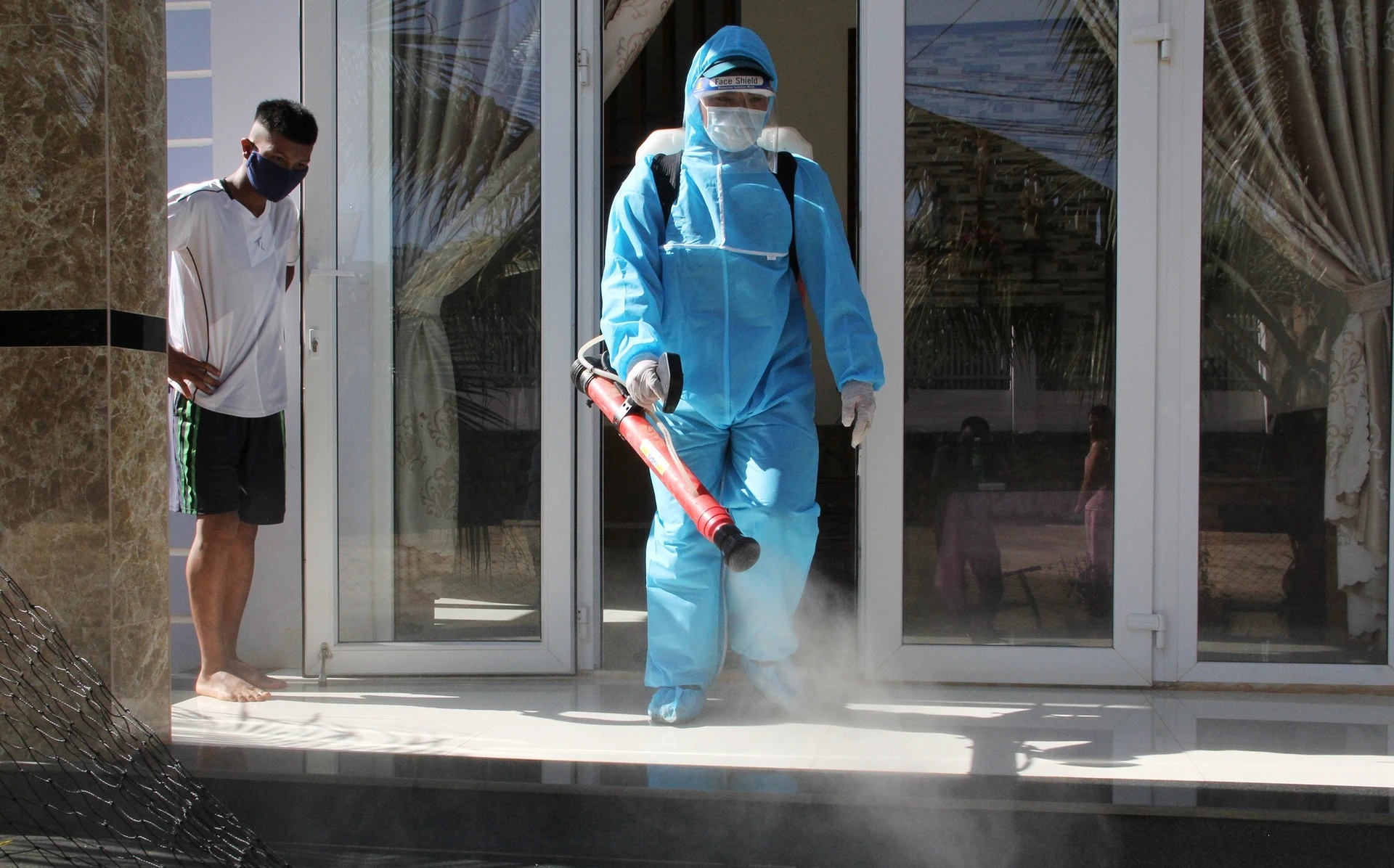 Benh bach hau nguy hiem the nao? hinh anh