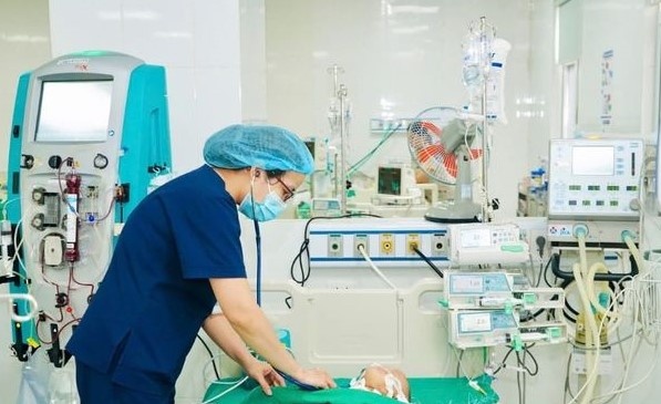 nhiem tu cau vang anh 1