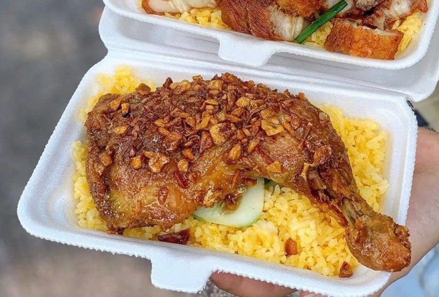 Nhap vien vi dau nhon co, nuot dau sau khi an com ga hinh anh