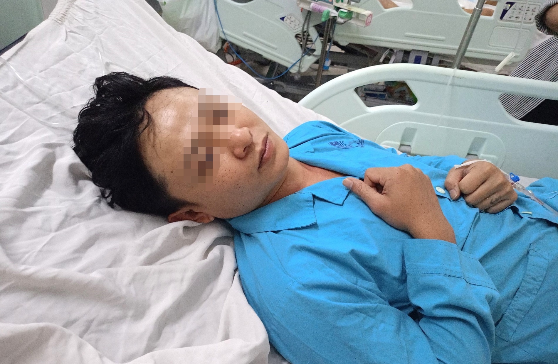 Tu the giup cuu mang can thu Da Nang sau 36 gio tren bien hinh anh