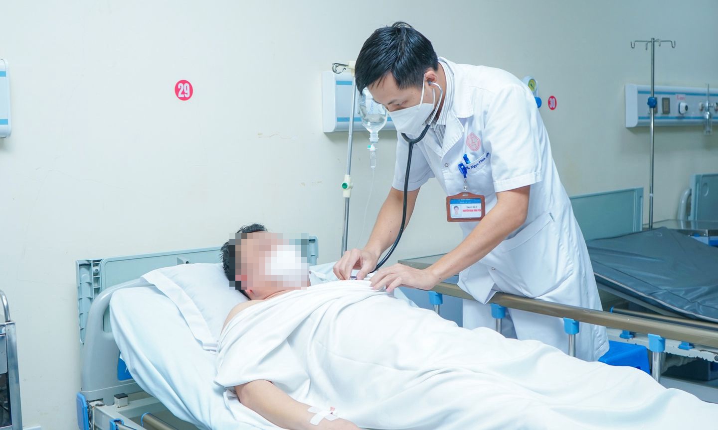 Nguoi dan ong dot quy vi thoi quen xau nhieu nguoi mac phai hinh anh